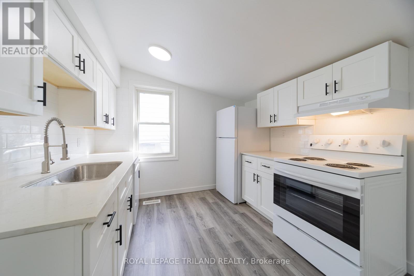 185 MAITLAND STREET - 4