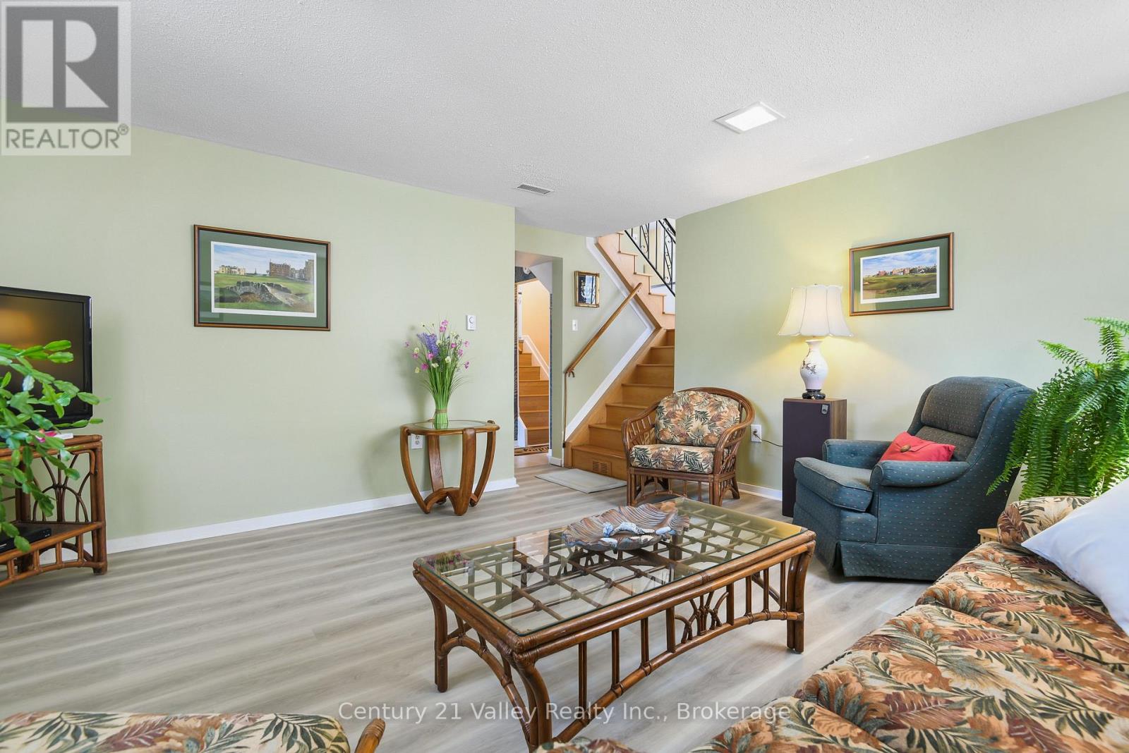 862 KEDROSKY DRIVE - 27