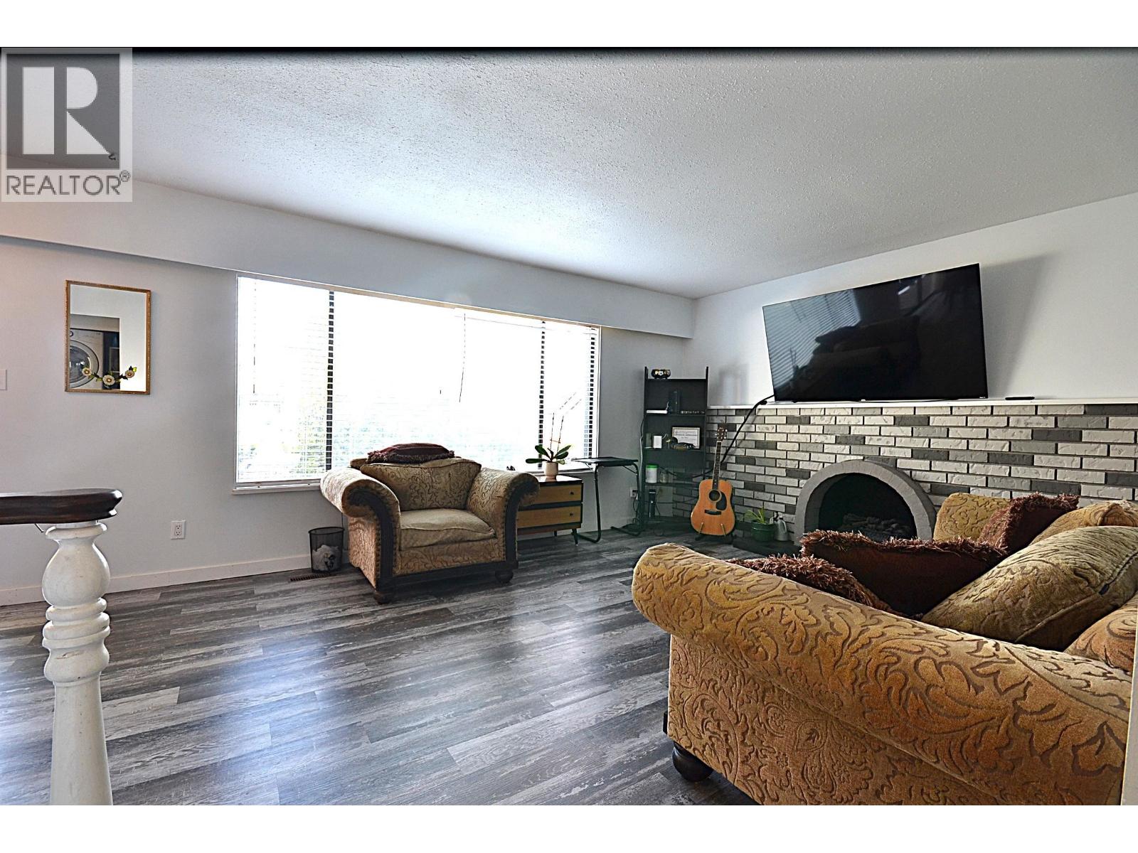 3141 RALEIGH STREET, Port Coquitlam