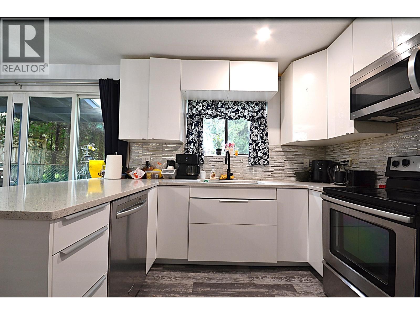3141 RALEIGH STREET, Port Coquitlam