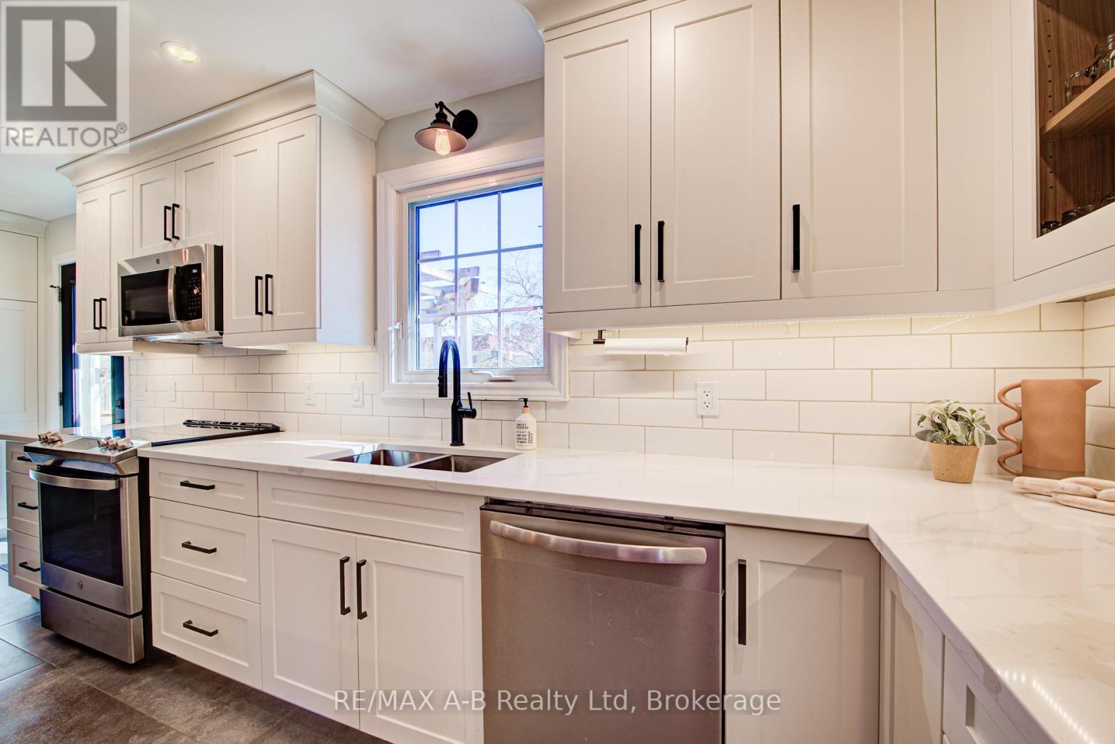 87 WILTON STREET - 13