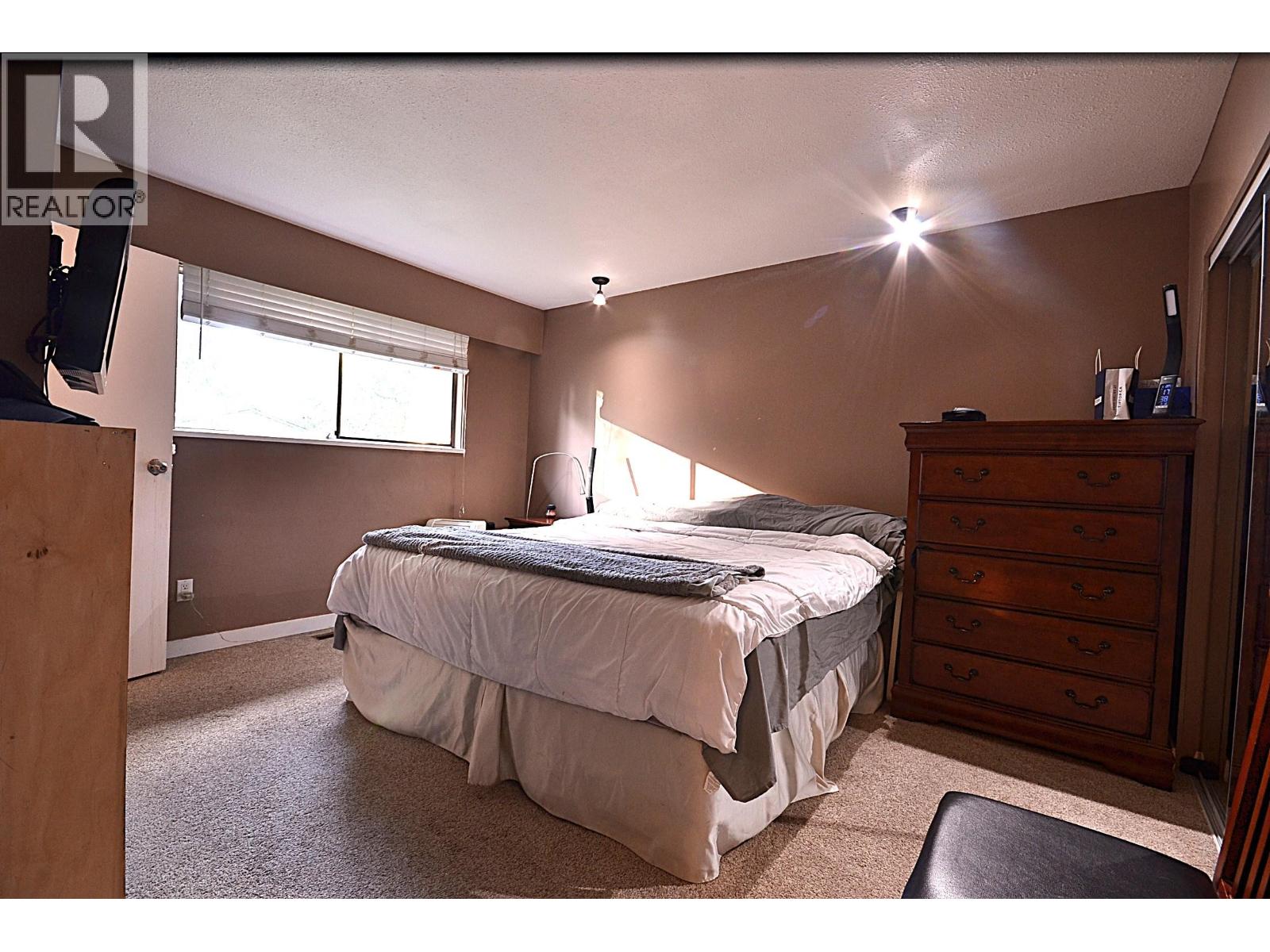 3141 RALEIGH STREET, Port Coquitlam