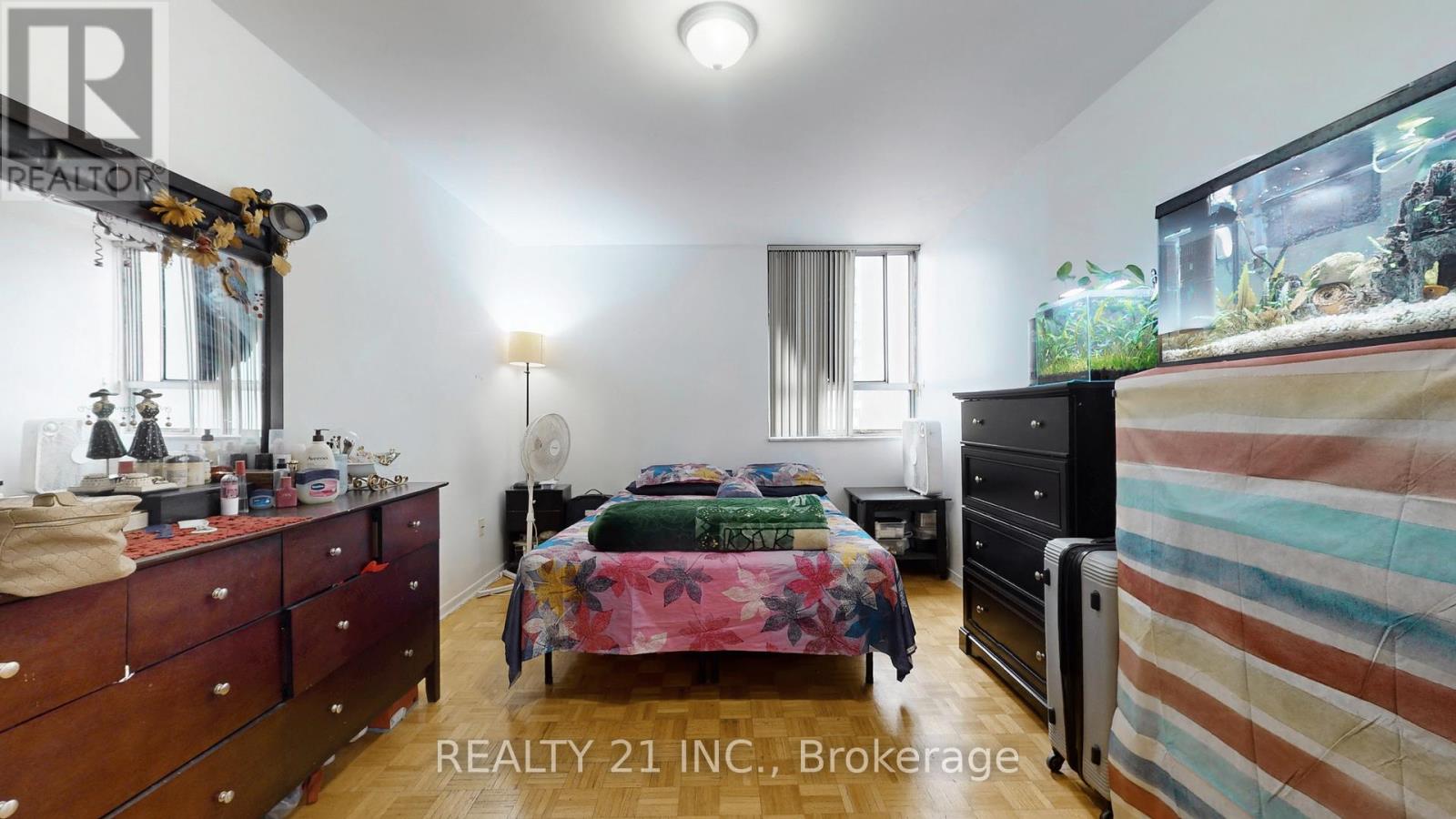 #2103 5 MASSEY SQUARE - 15