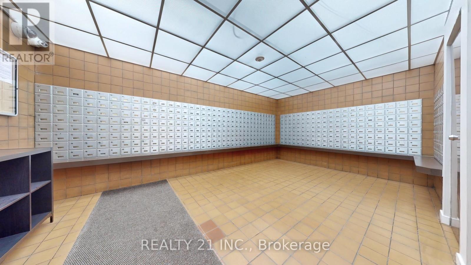 #2103 5 MASSEY SQUARE - 29