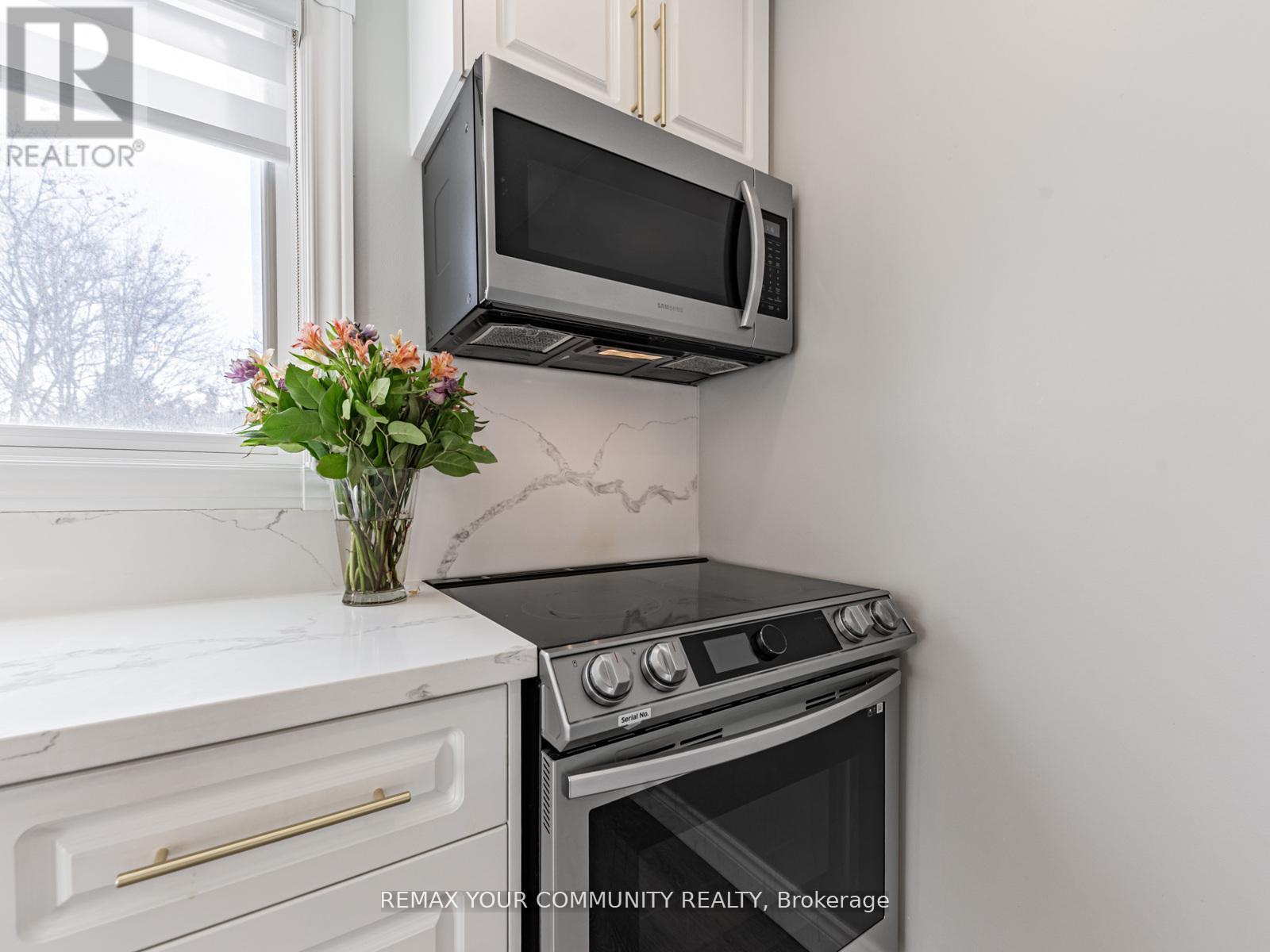 60 DANA CRESCENT - 8