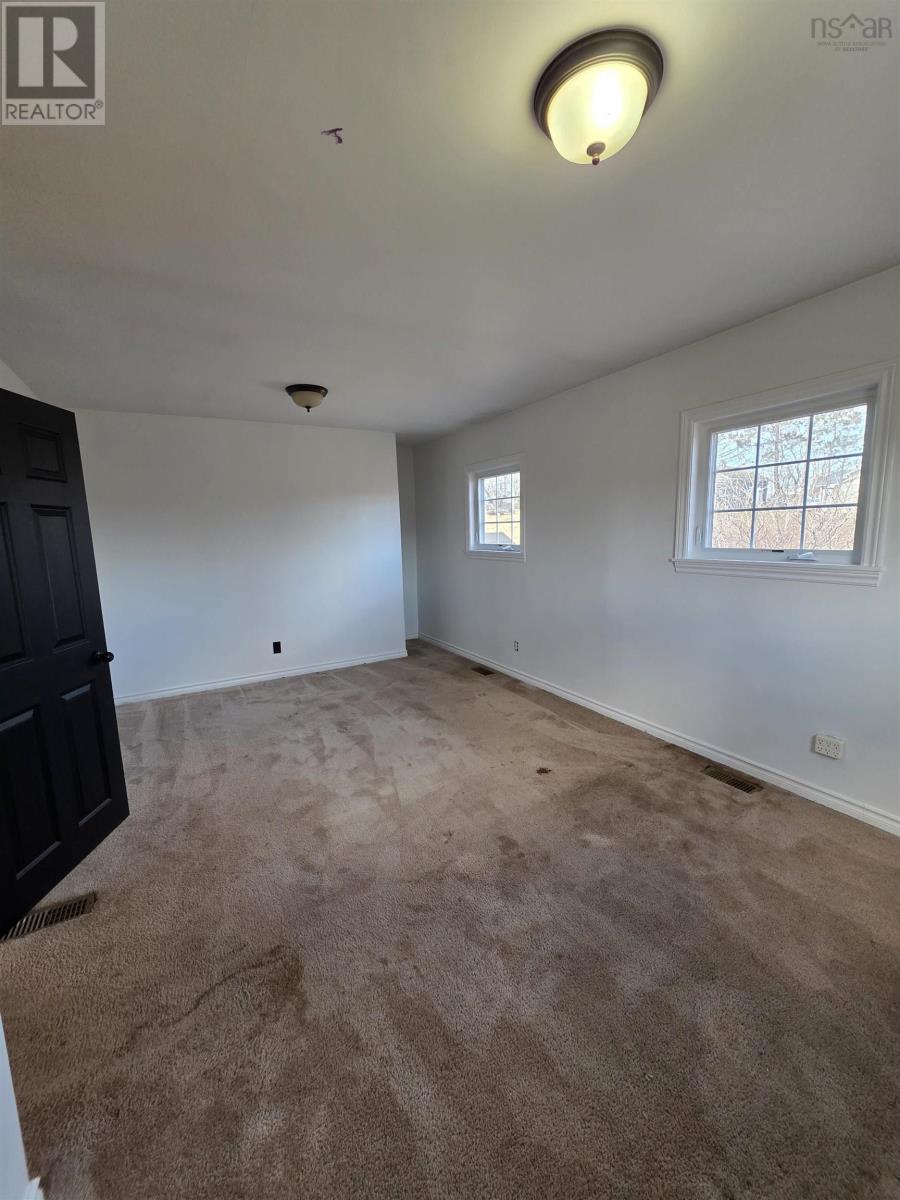 61 MT FLORENCE STREET - 12