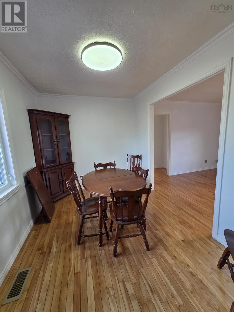 61 MT FLORENCE STREET - 7