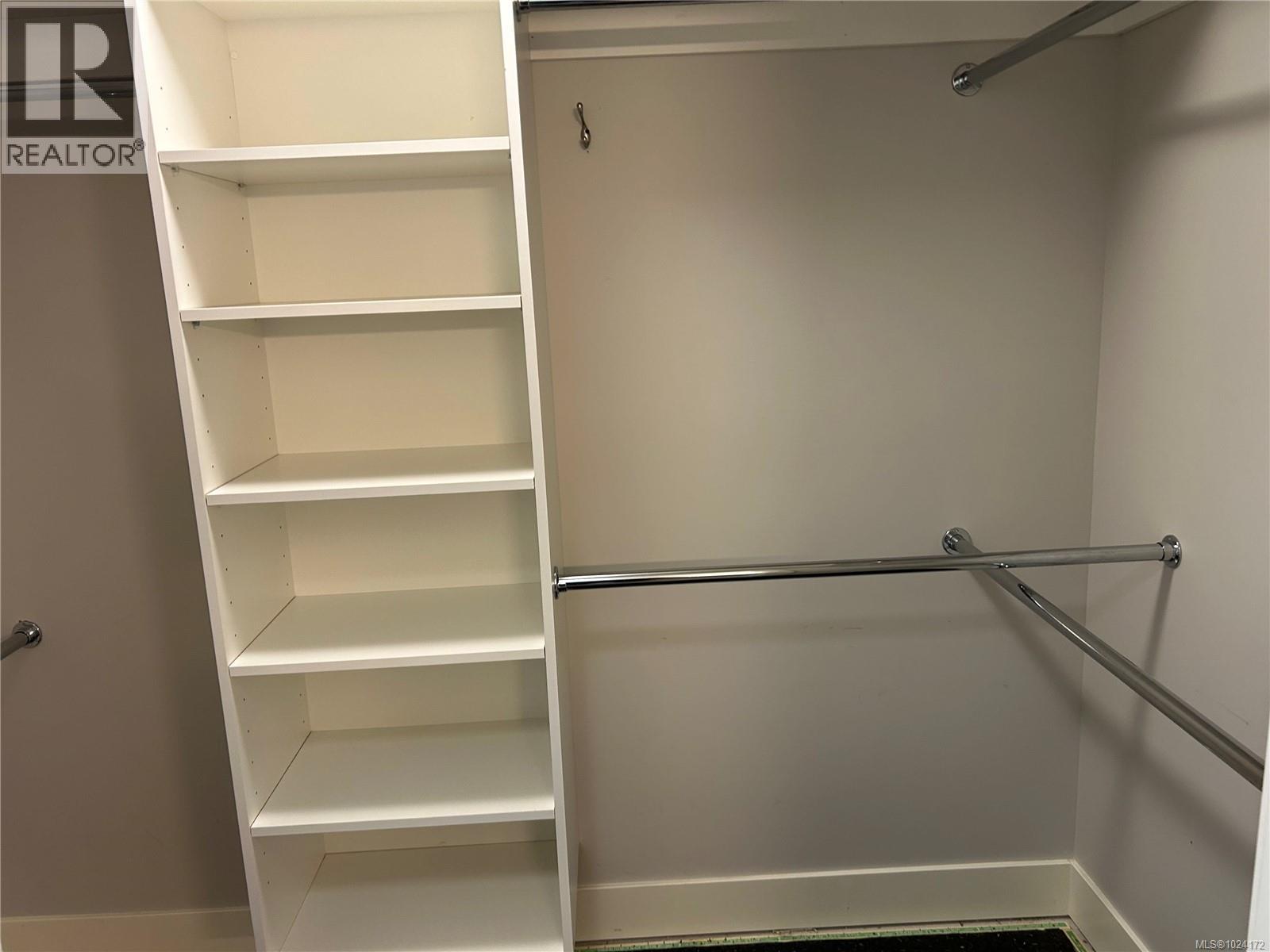 6568 FELDERHOF RD - 33