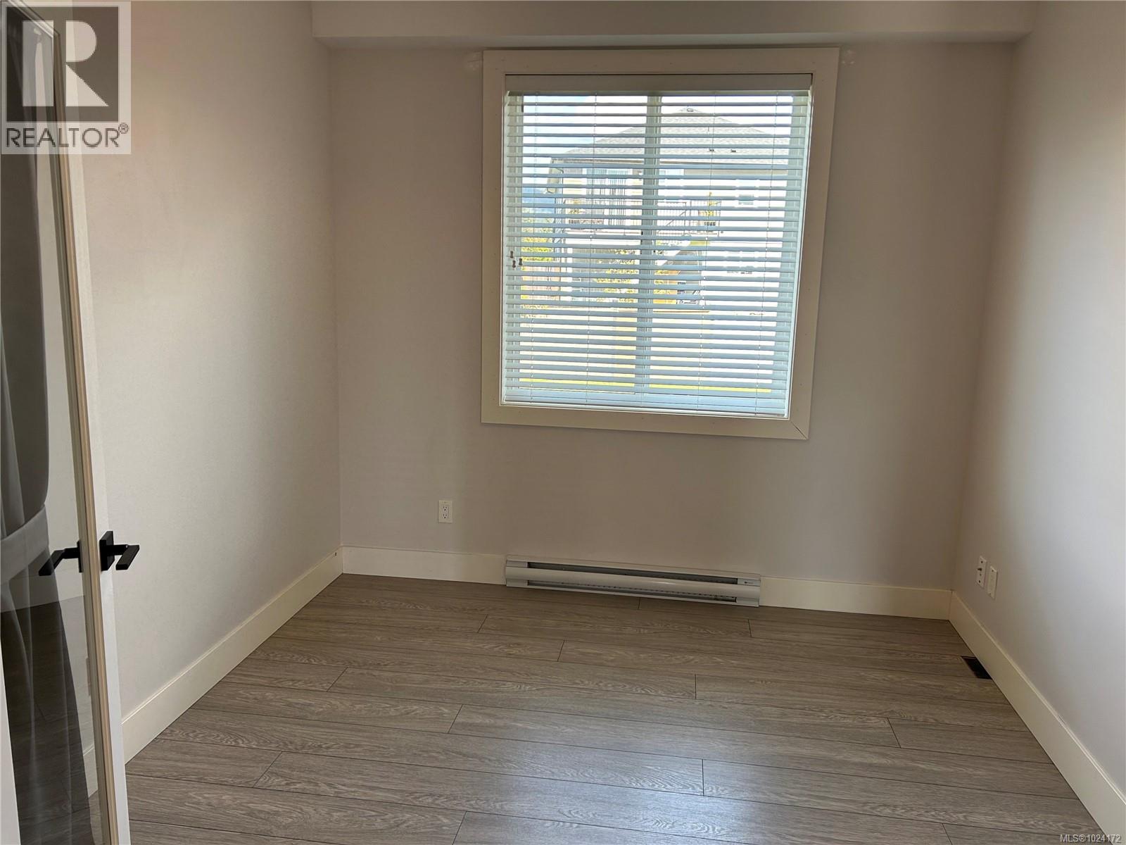 6568 FELDERHOF RD - 23