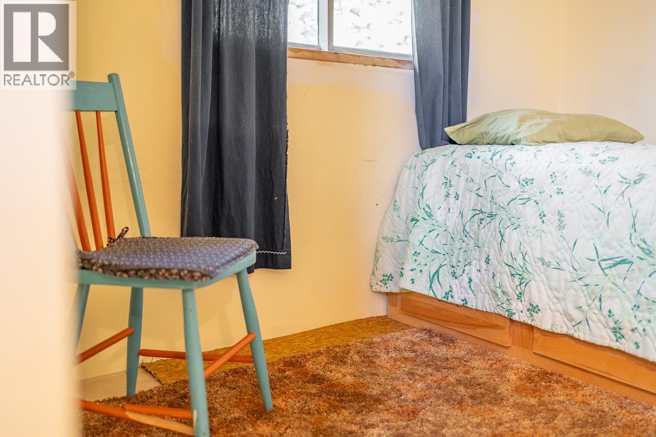 3920 EAGLE CREEK ROAD - 24