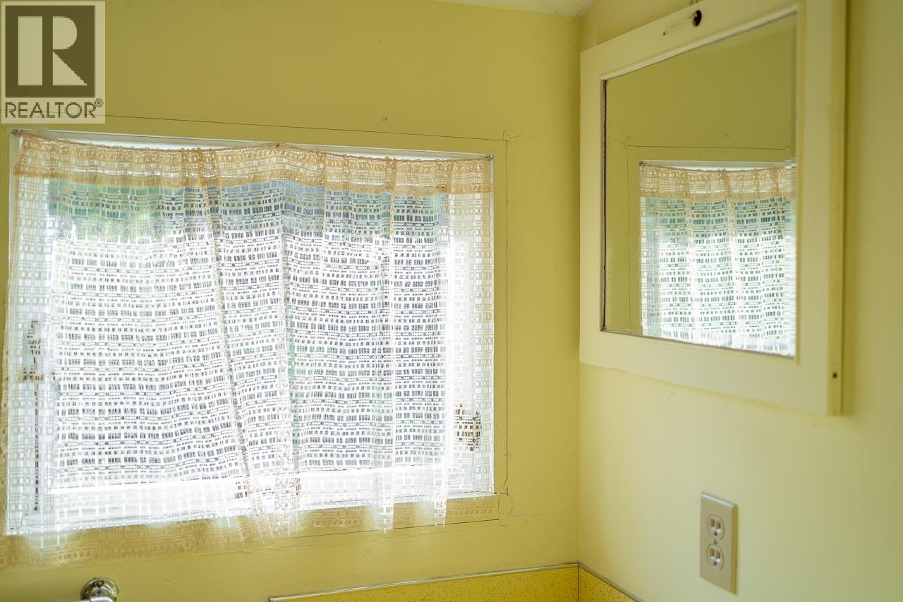 3920 EAGLE CREEK ROAD - 29