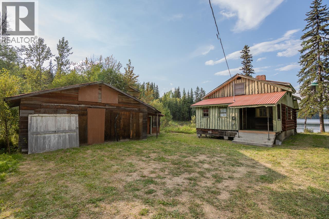 3920 EAGLE CREEK ROAD - 35