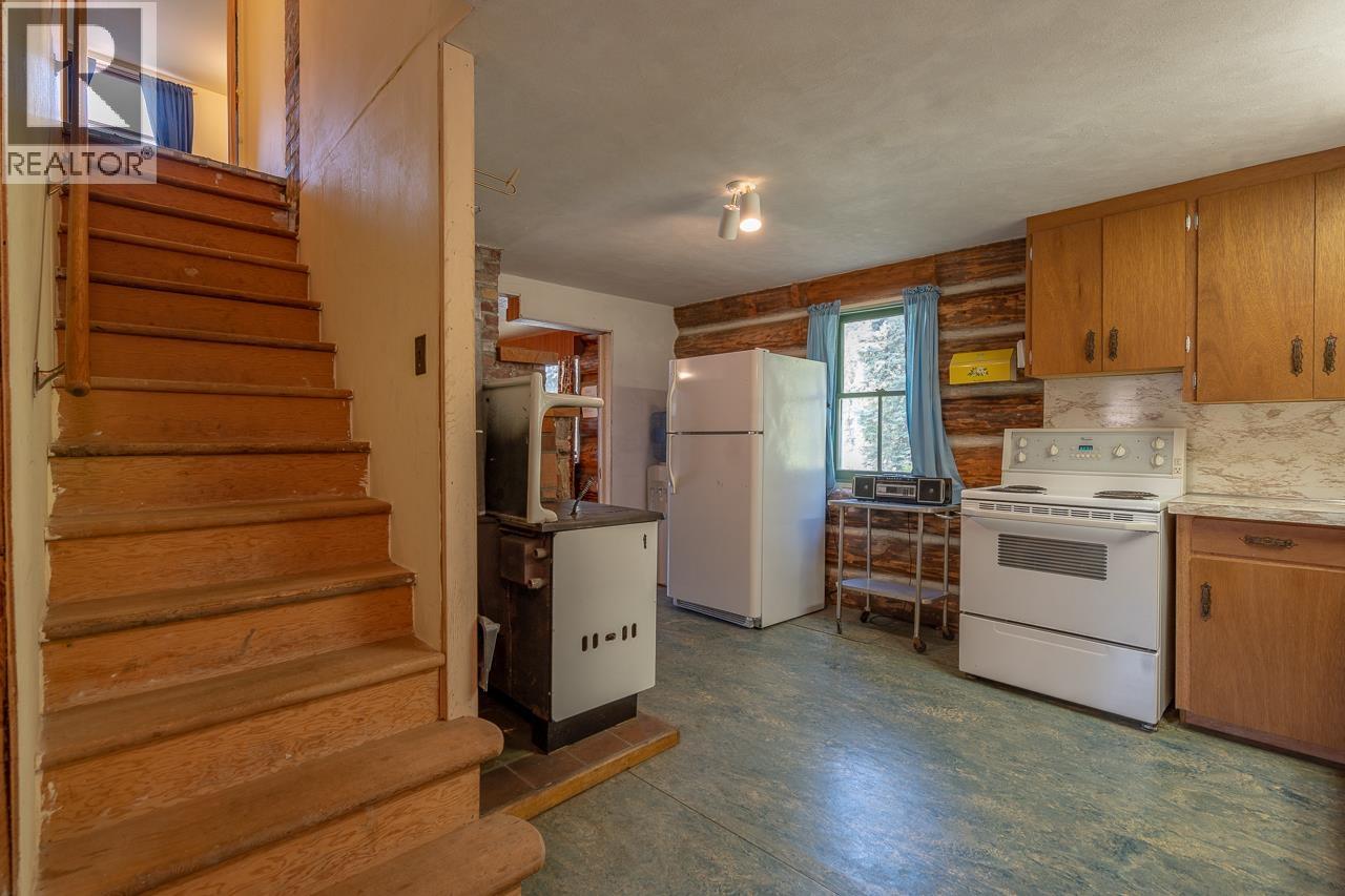 3920 EAGLE CREEK ROAD - 5