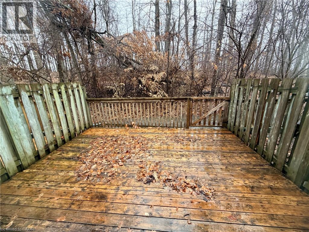 219 KINGSWOOD Drive Unit 29, Kitchener, Ontario N2E3J4 - Photo 3