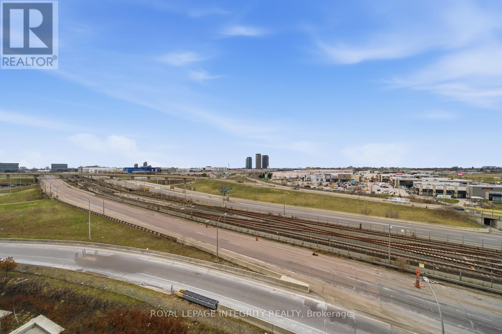 #807 38 MONTE KWINTER COURT - 27