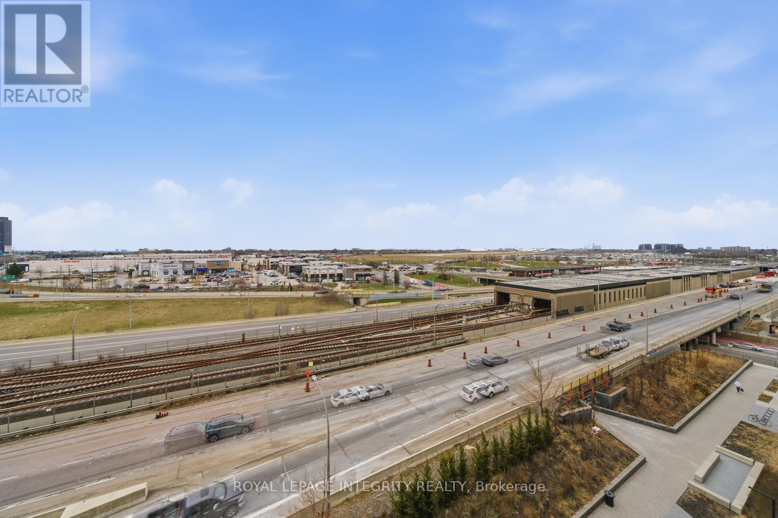 #807 38 MONTE KWINTER COURT - 28