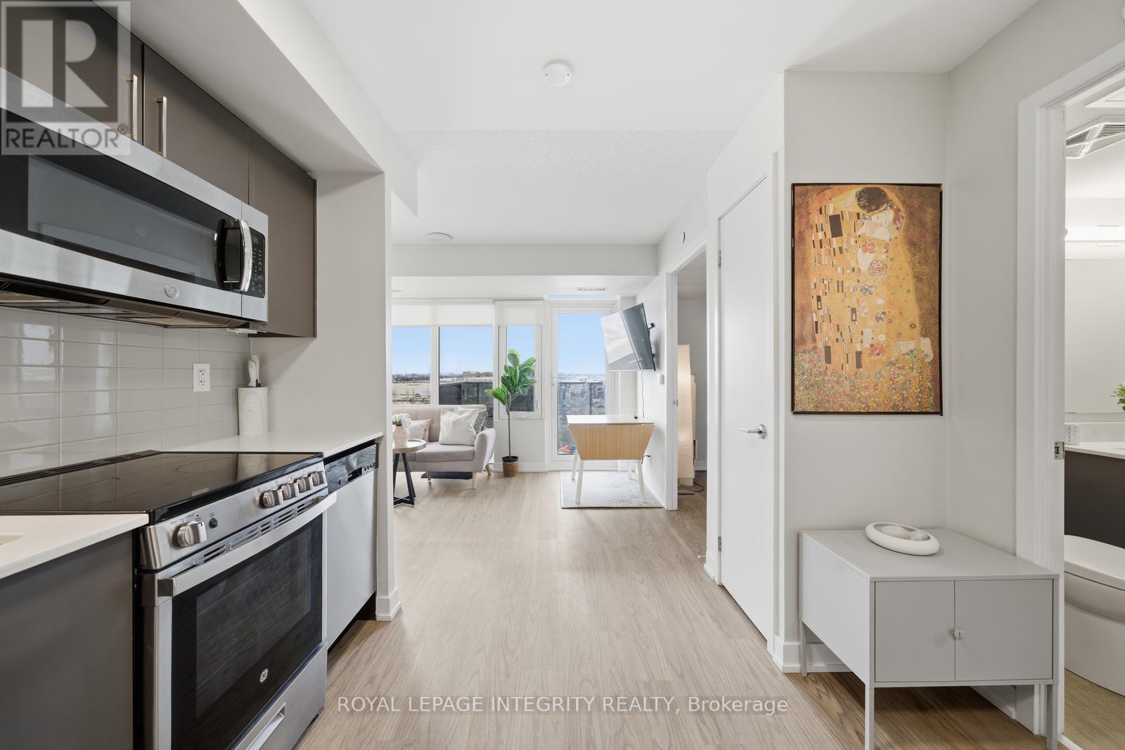 #807 38 MONTE KWINTER COURT - 5