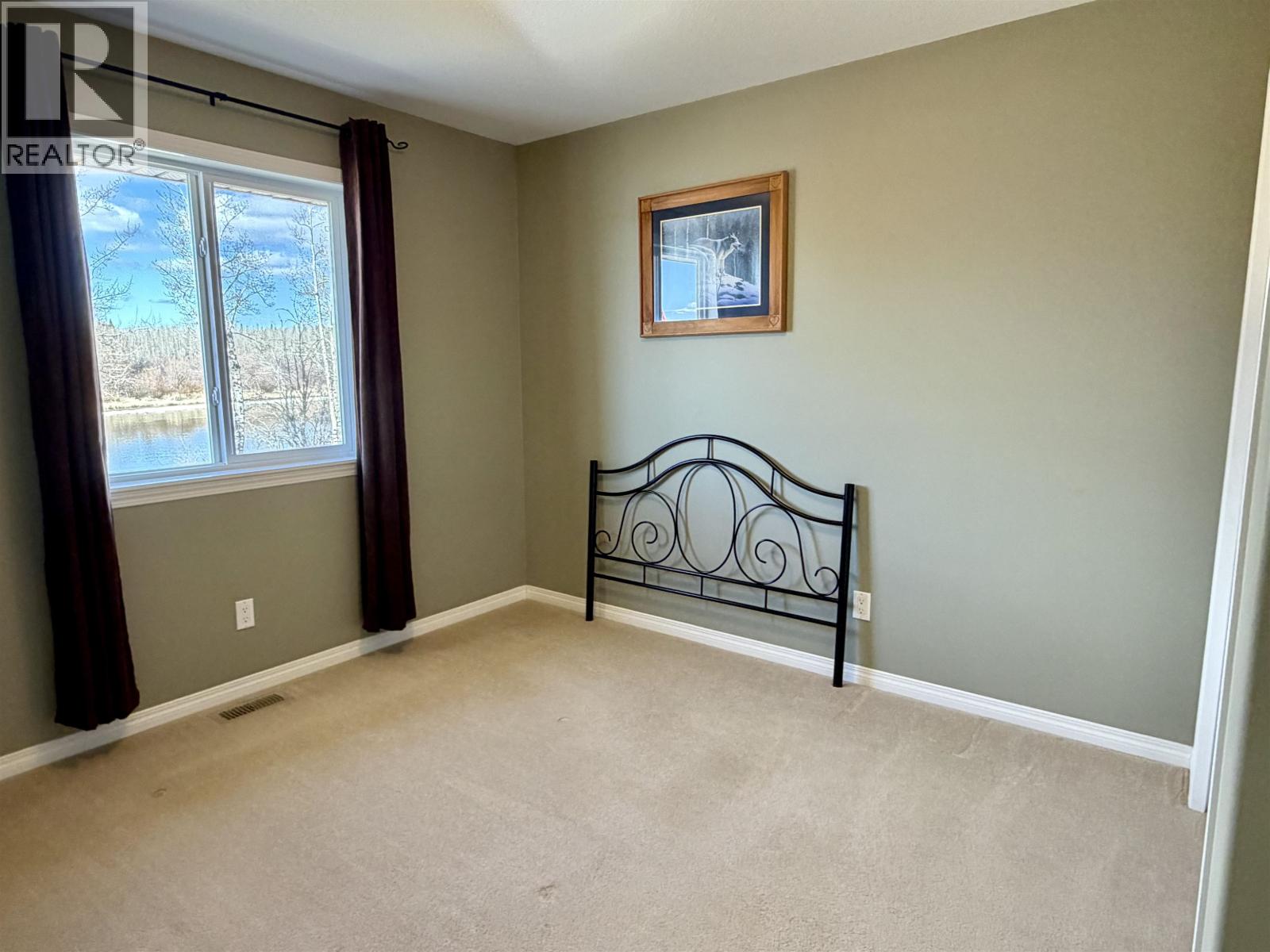 2827 RIVERVIEW DRIVE - 34