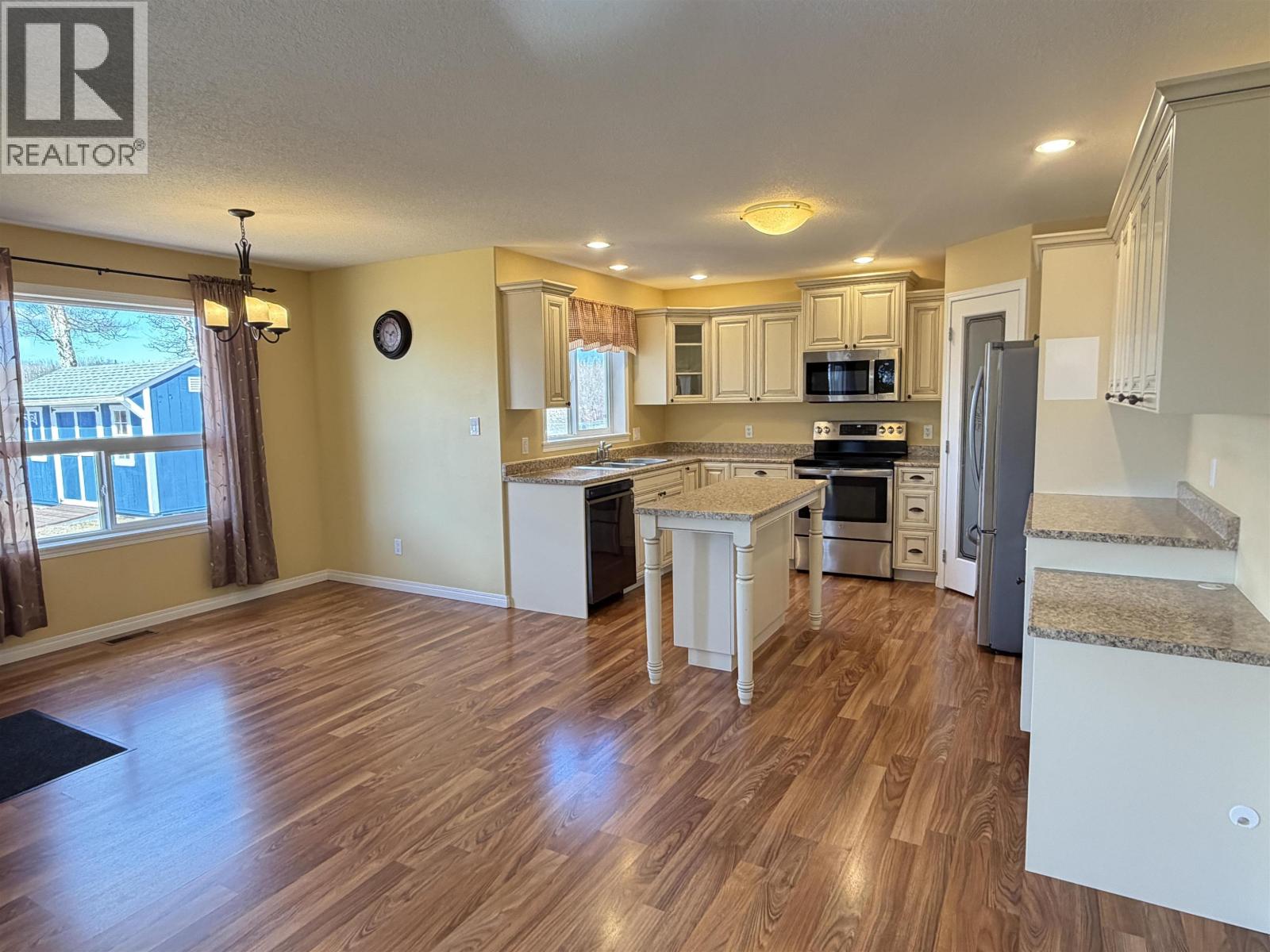 2827 RIVERVIEW DRIVE - 20