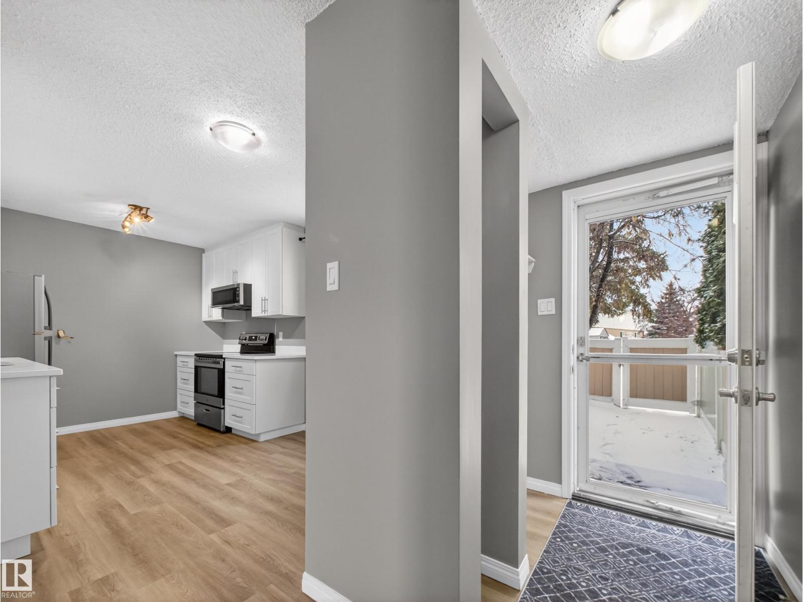 7715 37 AV NW, Edmonton