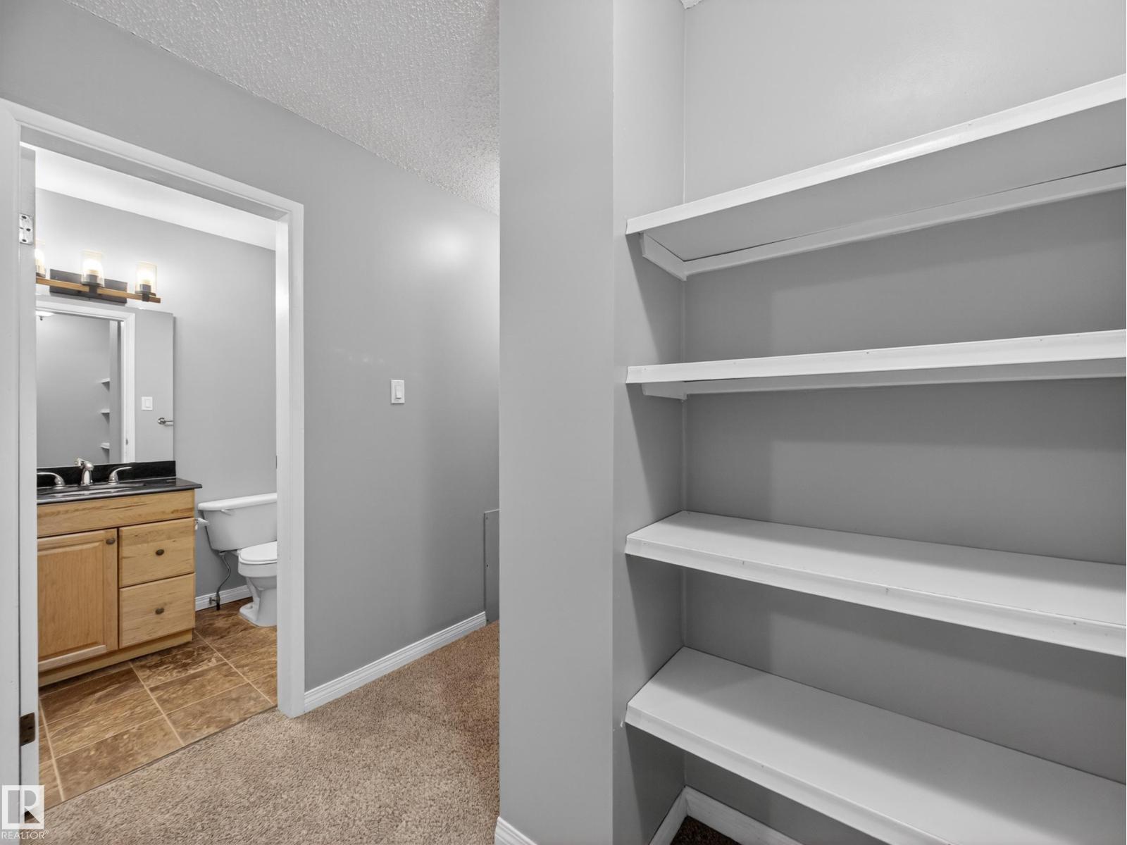 7715 37 AV NW, Edmonton