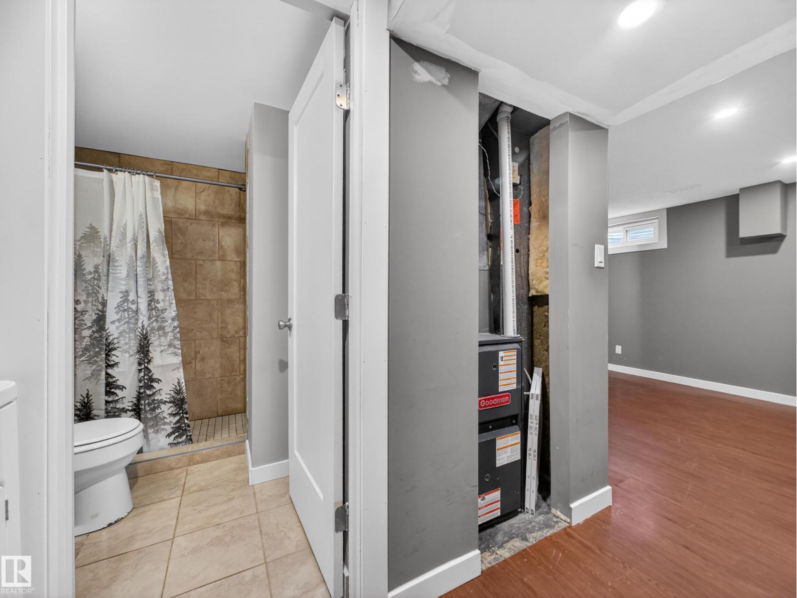 7715 37 AV NW, Edmonton