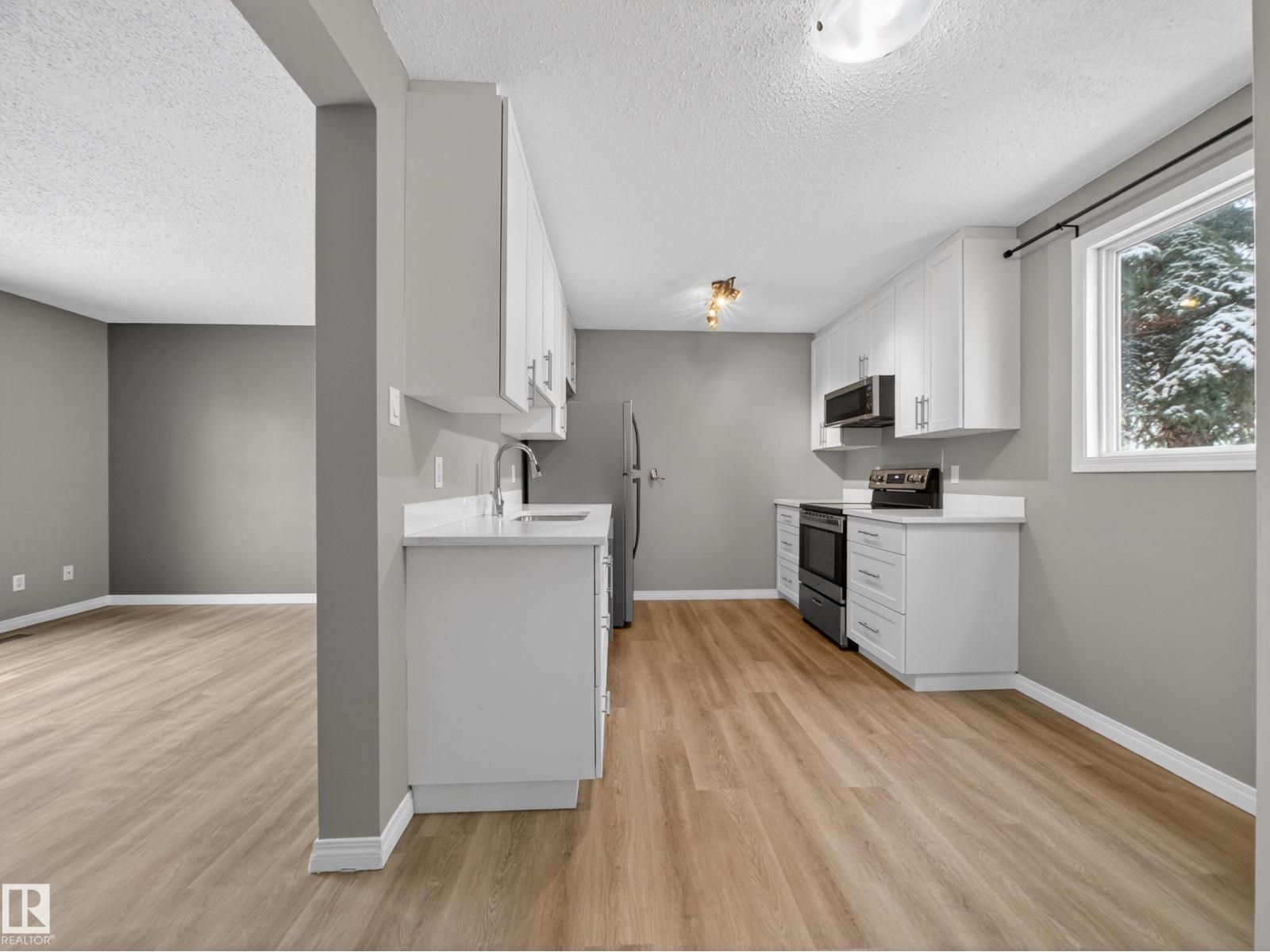 7715 37 AV NW, Edmonton