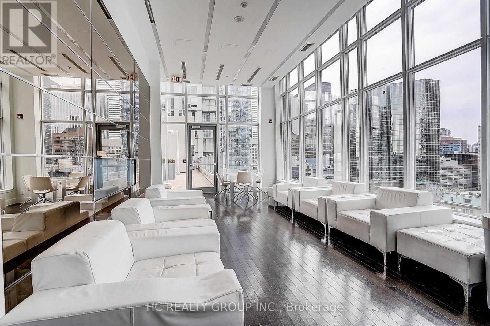 #705 21 NELSON STREET - 37