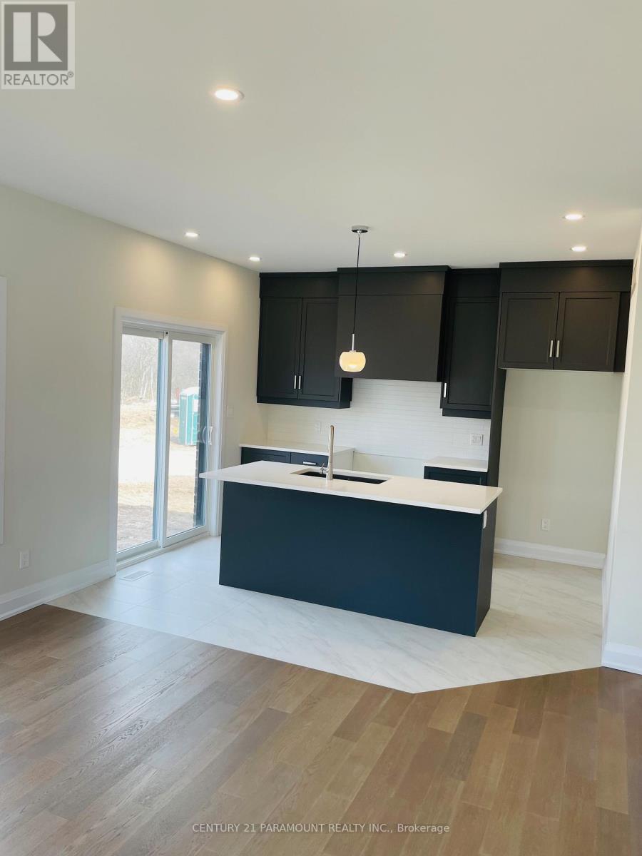 6461 SUNSHINE COMMON - 6