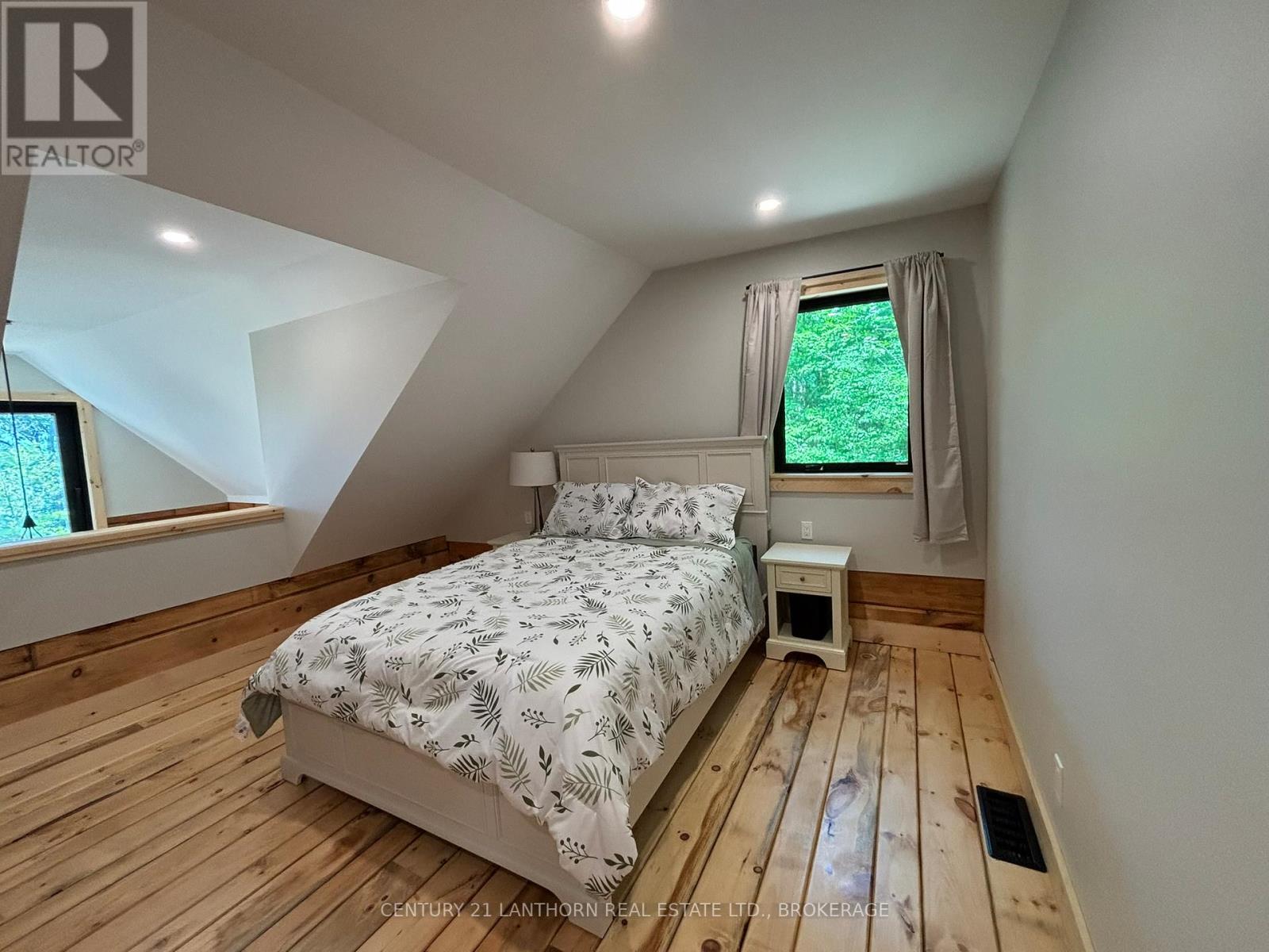 1120B WARRINGTON ROAD - 18