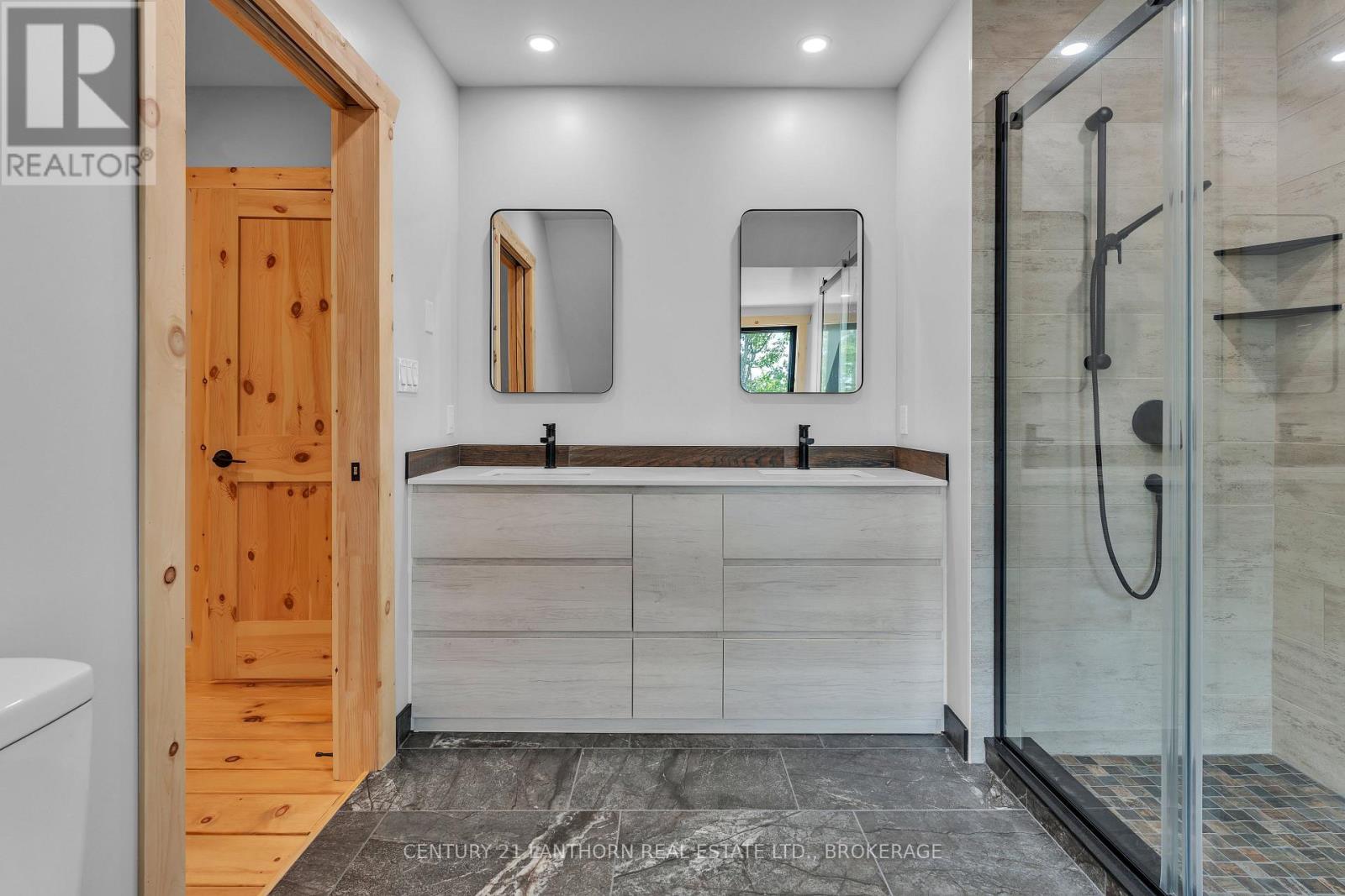 1120B WARRINGTON ROAD - 20
