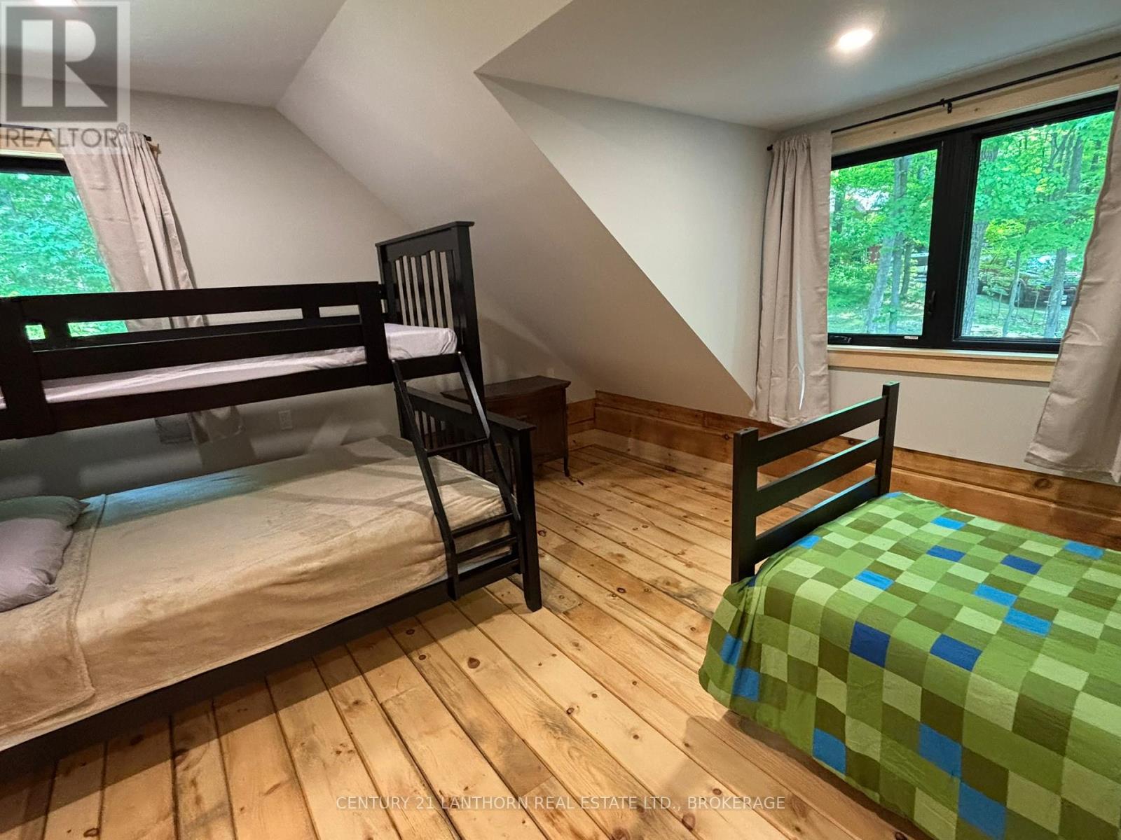 1120B WARRINGTON ROAD - 22