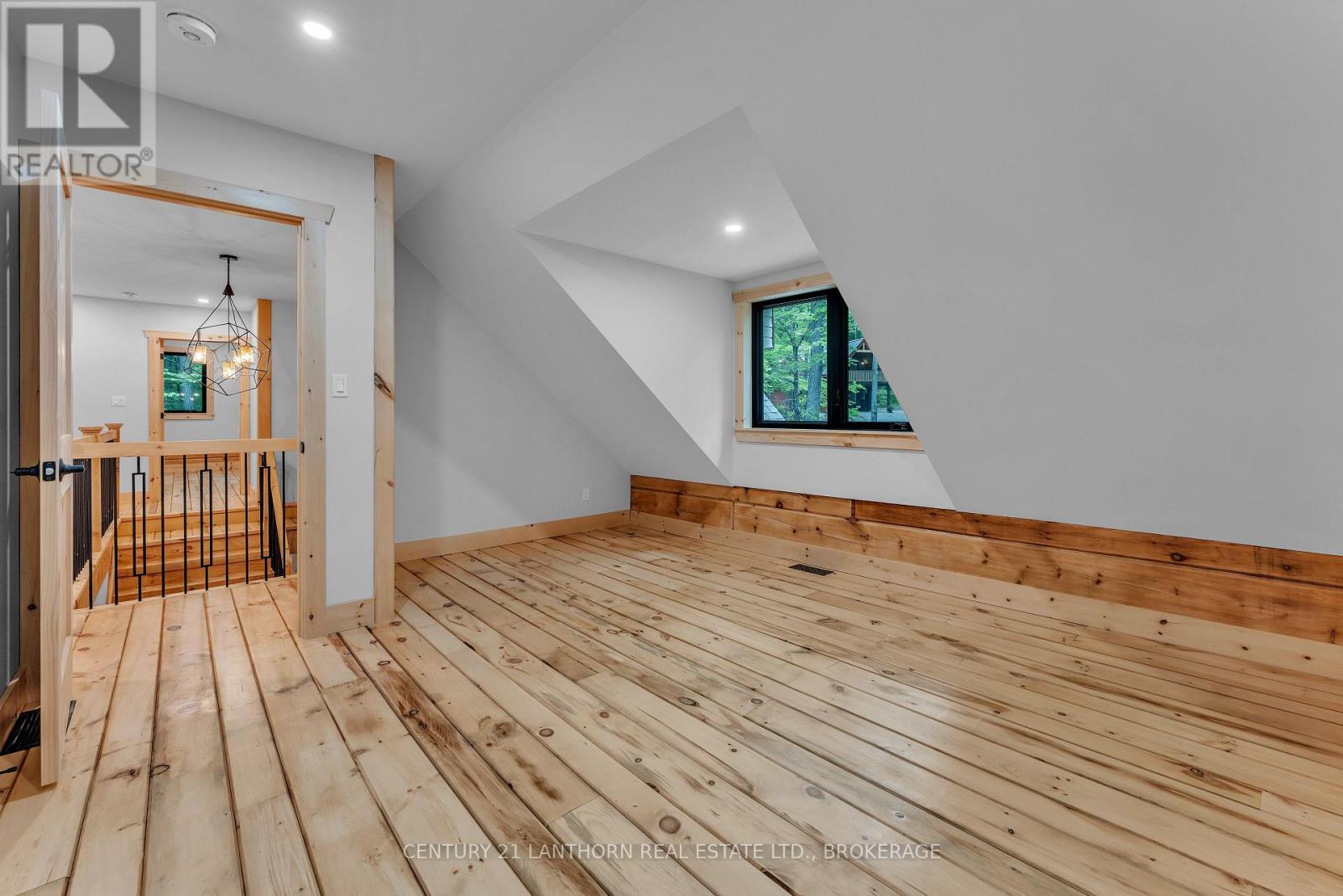 1120B WARRINGTON ROAD - 24