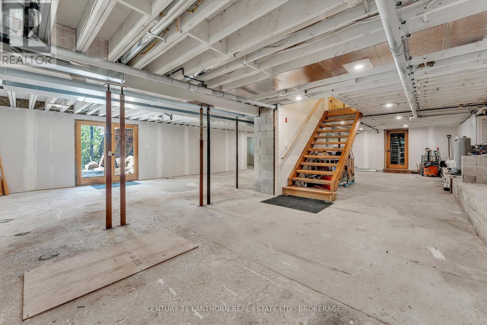 1120B WARRINGTON ROAD - 28