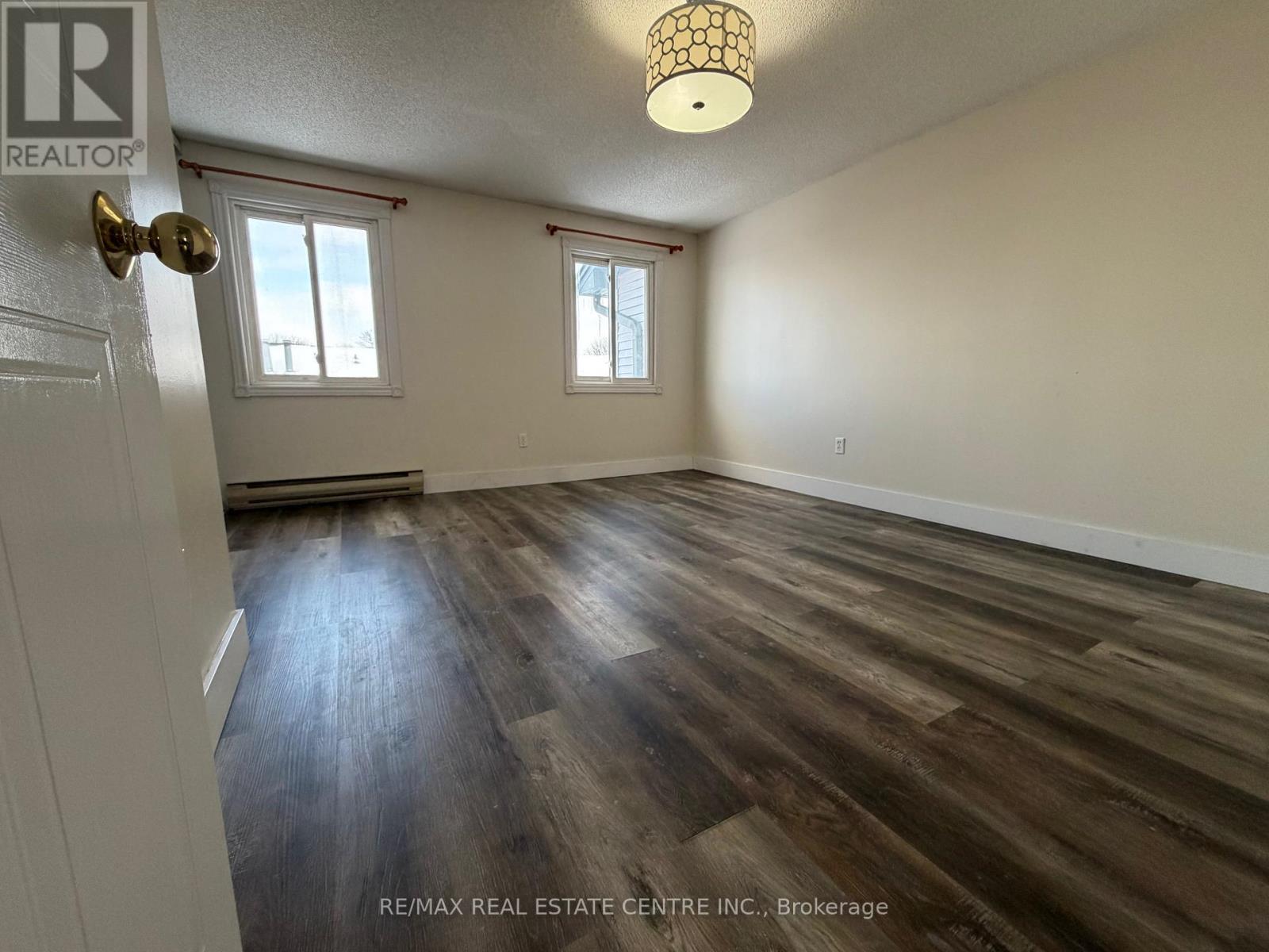 #29 219 KINGSWOOD DRIVE - 10