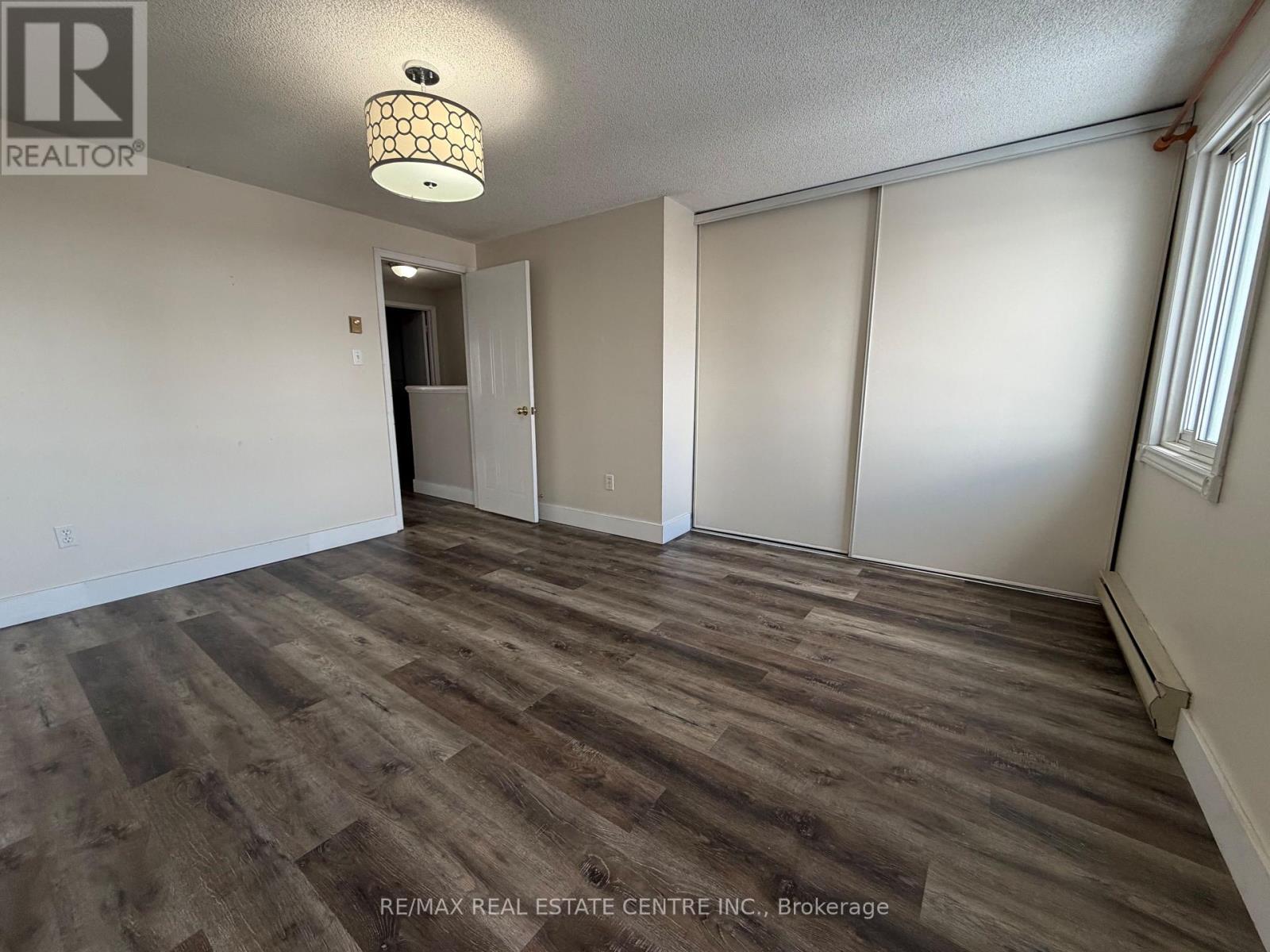 #29 219 KINGSWOOD DRIVE - 11