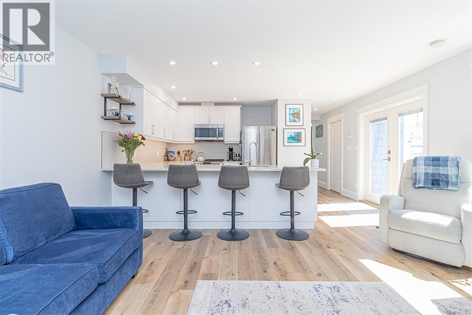 2886 SHERMAN RD - 11