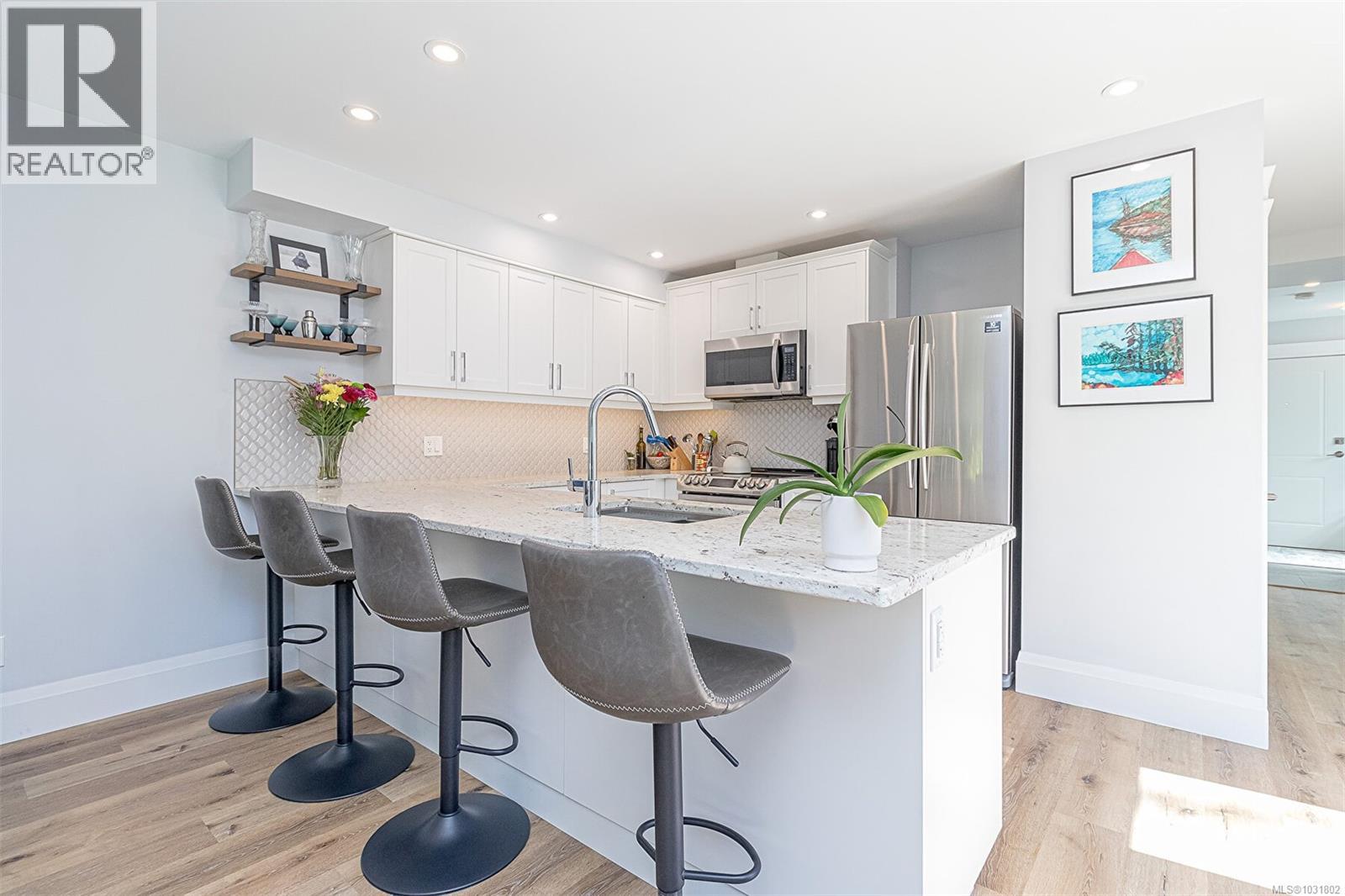 2886 SHERMAN RD - 12