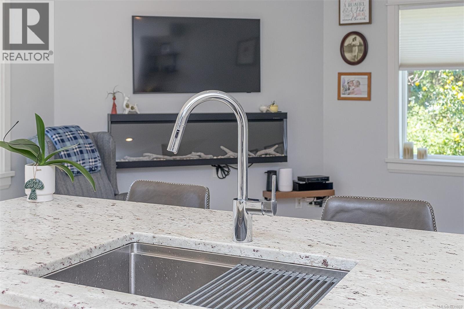 2886 SHERMAN RD - 19