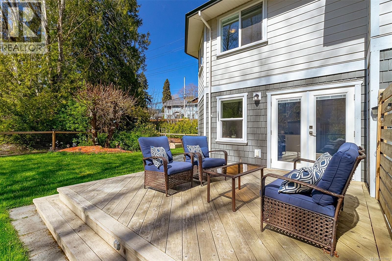 2886 SHERMAN RD - 36