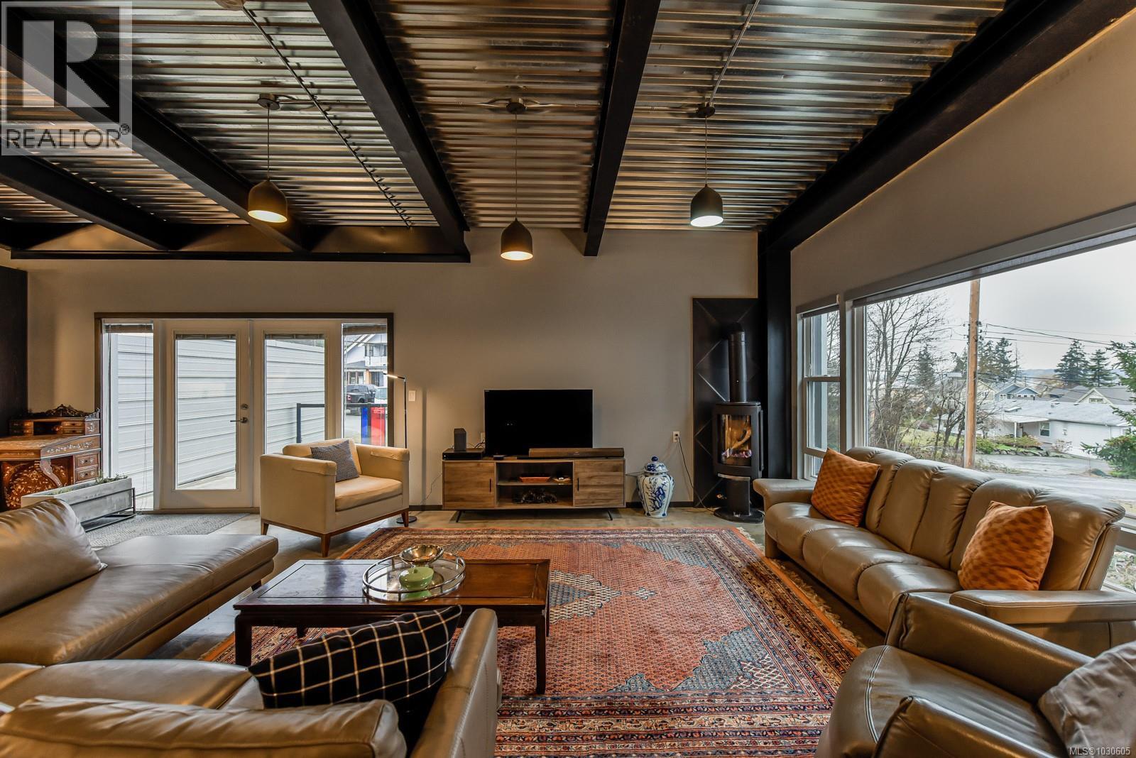 3855-3857 Warren Ave - 9