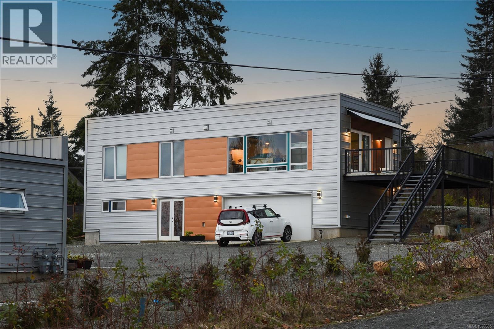3855-3857 Warren Ave - 38