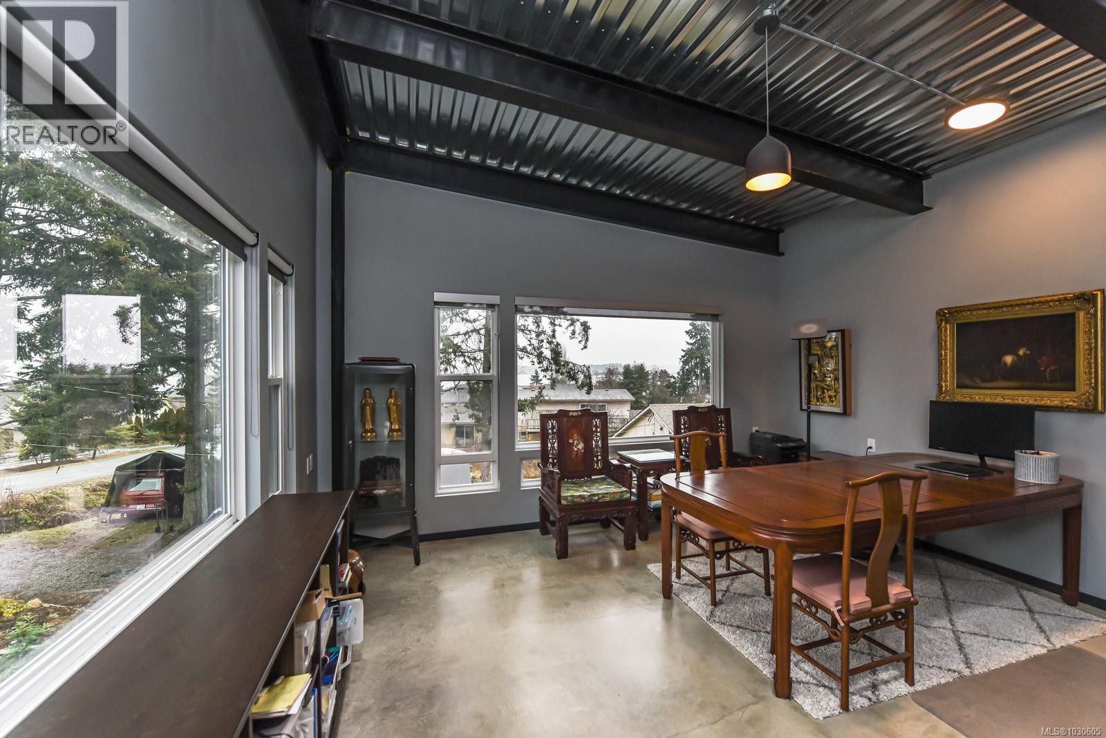 3855-3857 Warren Ave - 18