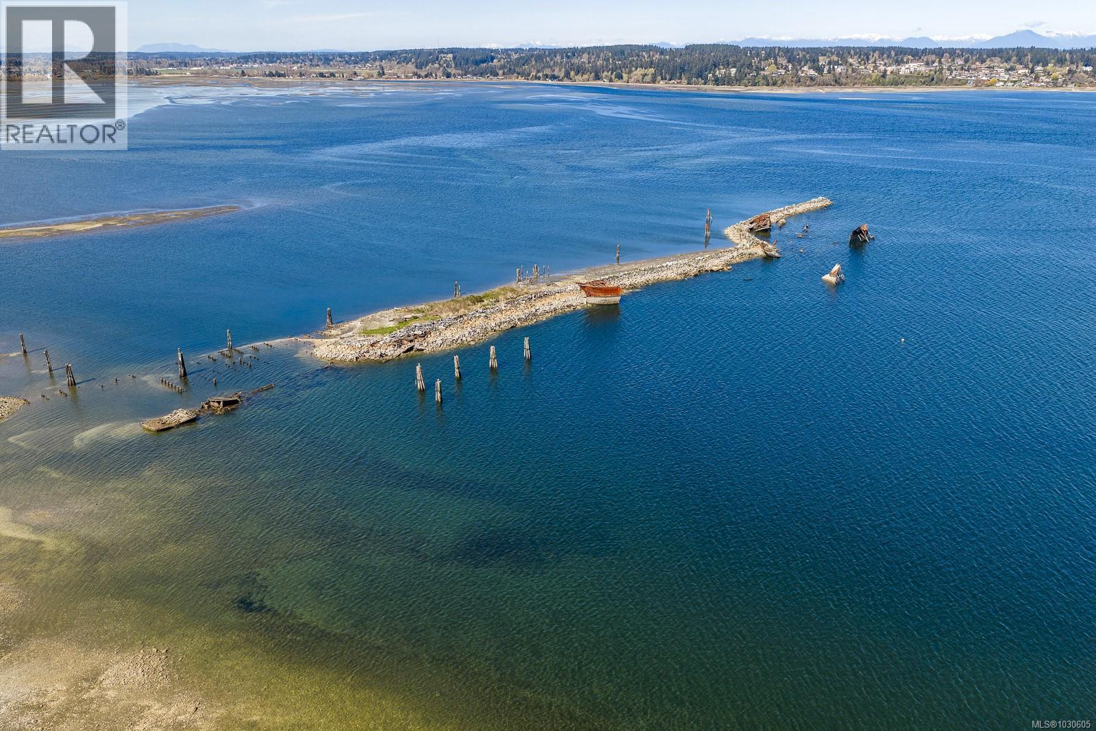 3855-3857 Warren Ave - 66