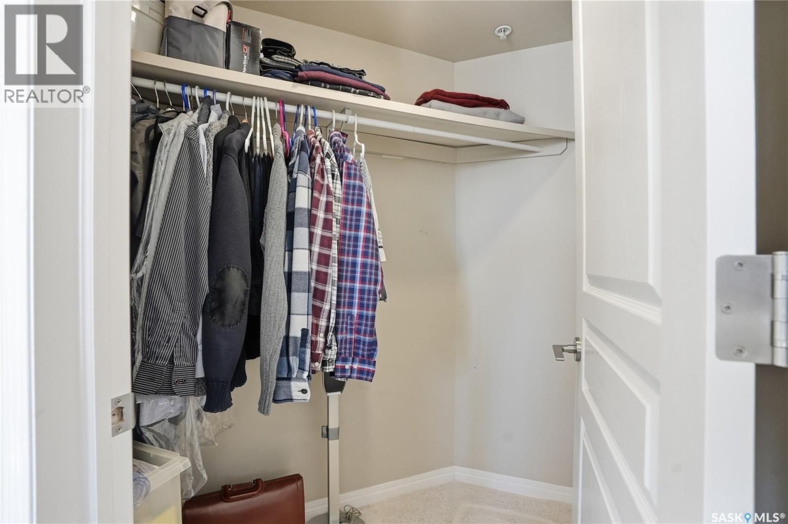 #1105 102 WILLIS CRESCENT - 27