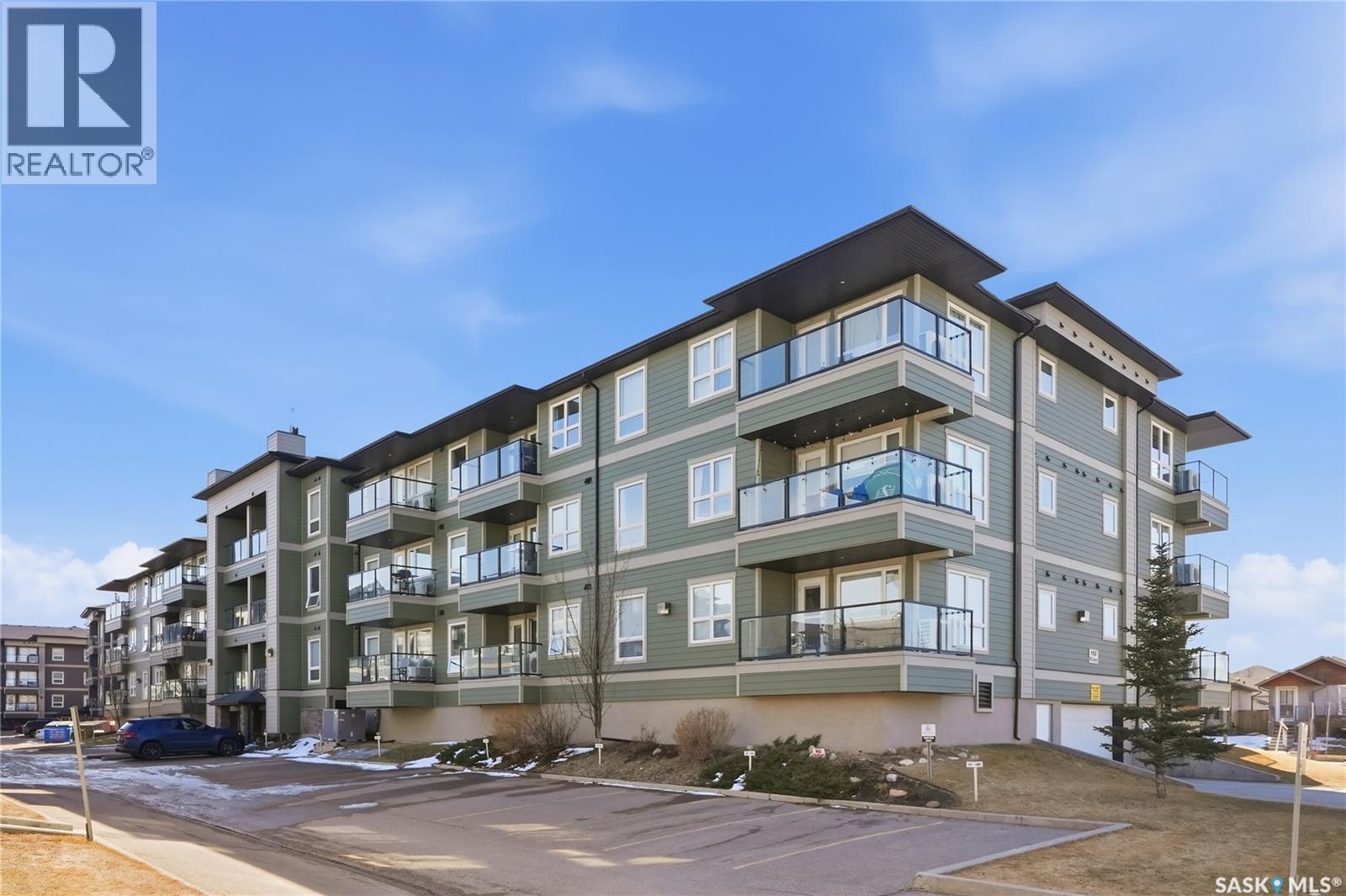 #1105 102 WILLIS CRESCENT - 34