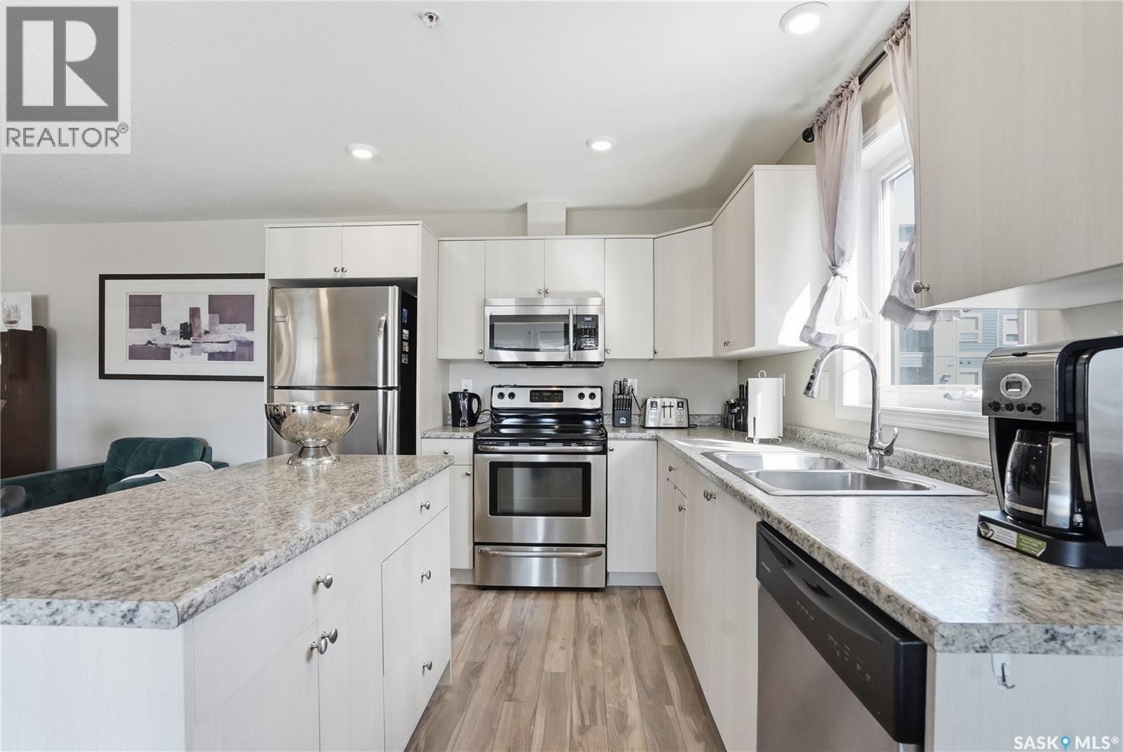 #1105 102 WILLIS CRESCENT - 9