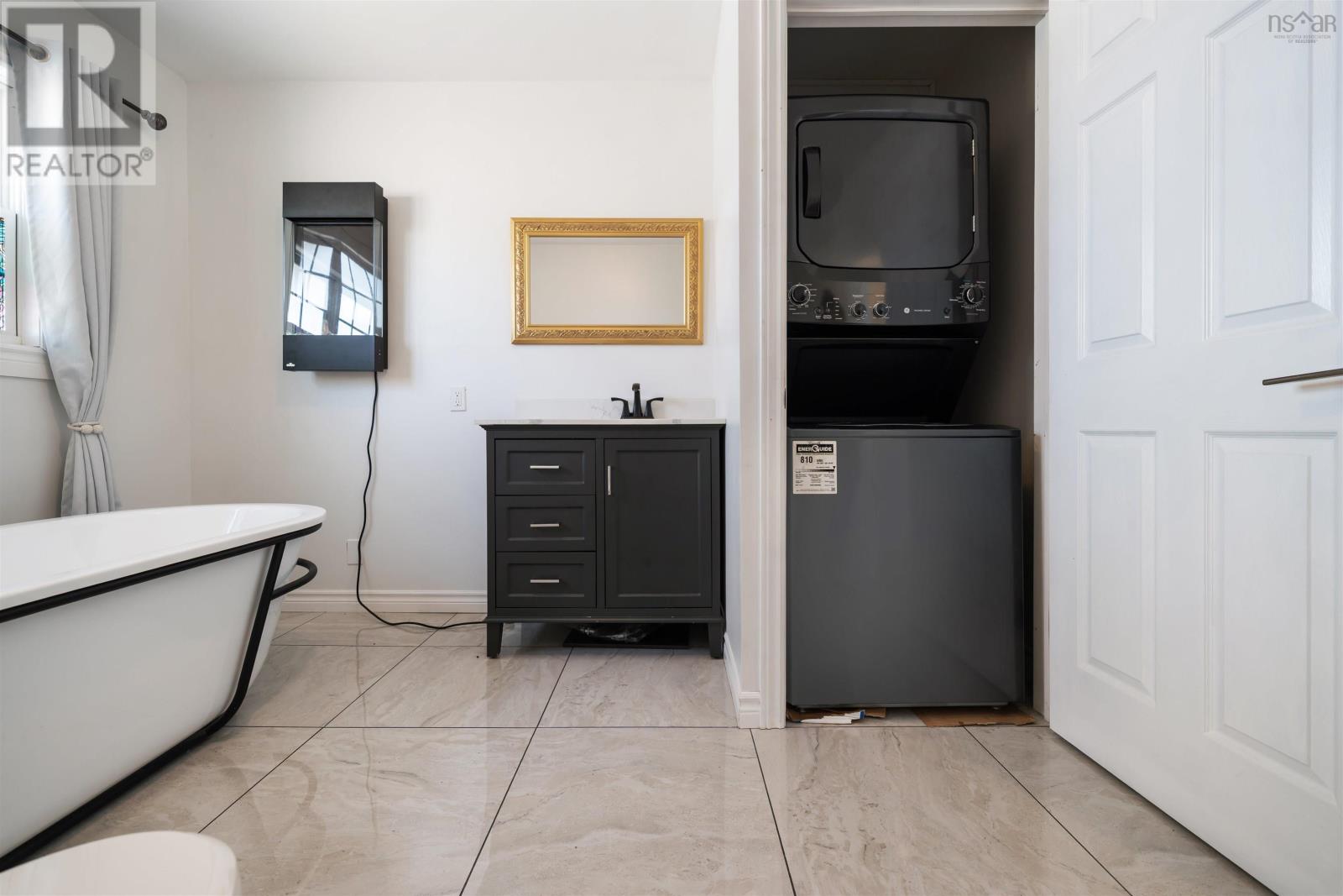 85 CHESTNUT STREET - 22