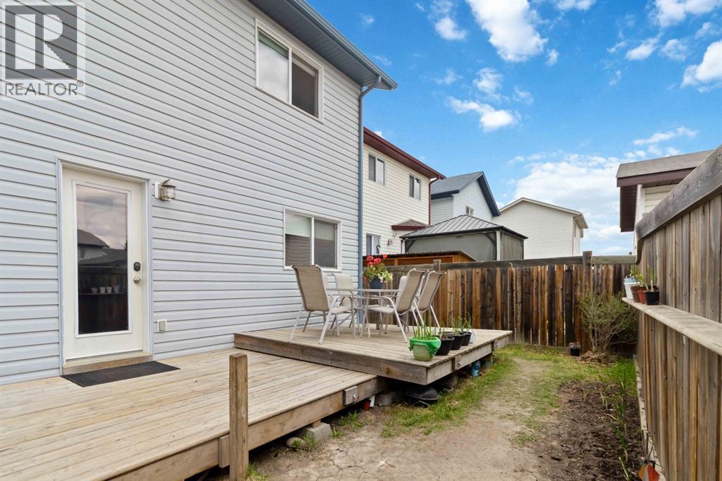 228 PARIS CRESCENT - 33