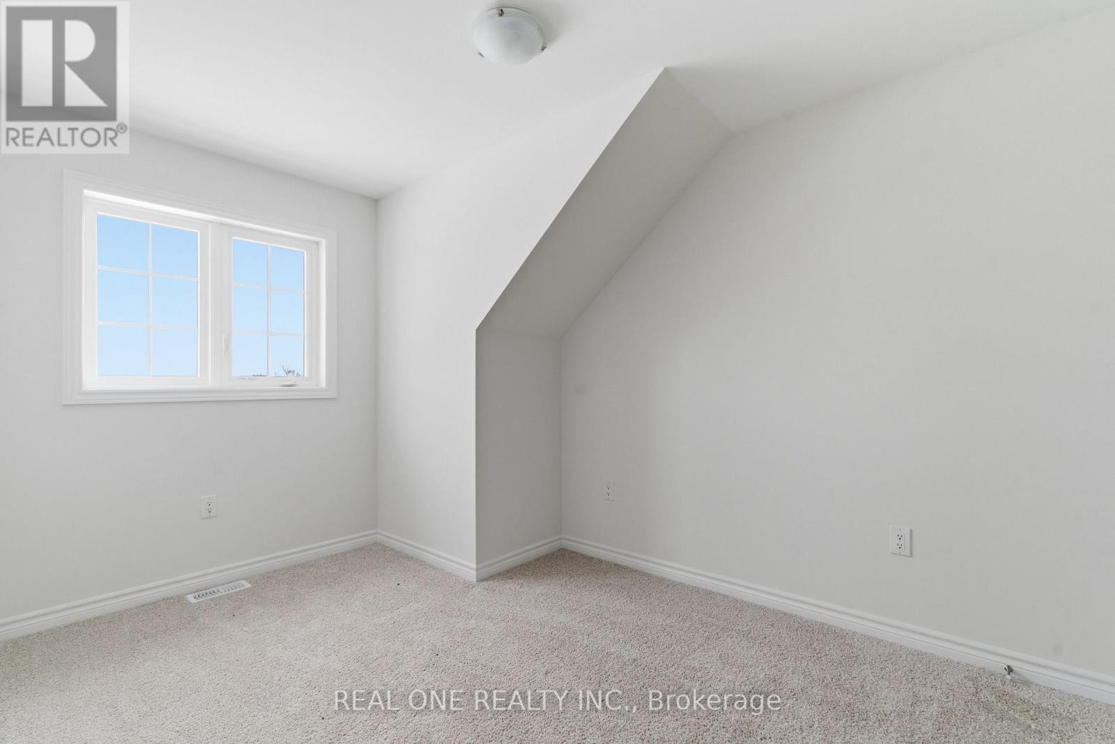 #33A 85 MULLIN DRIVE - 14